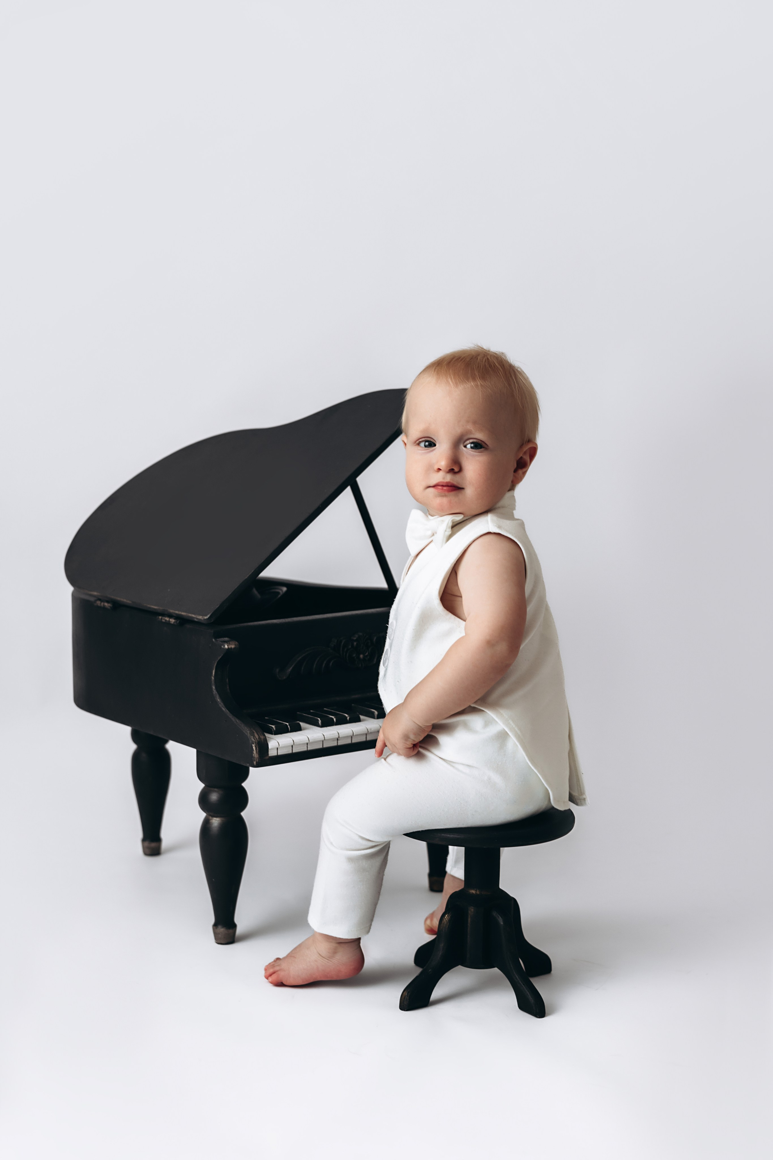 Рояль. Фотограф новорожденных и детский фотограф в Новосибирске