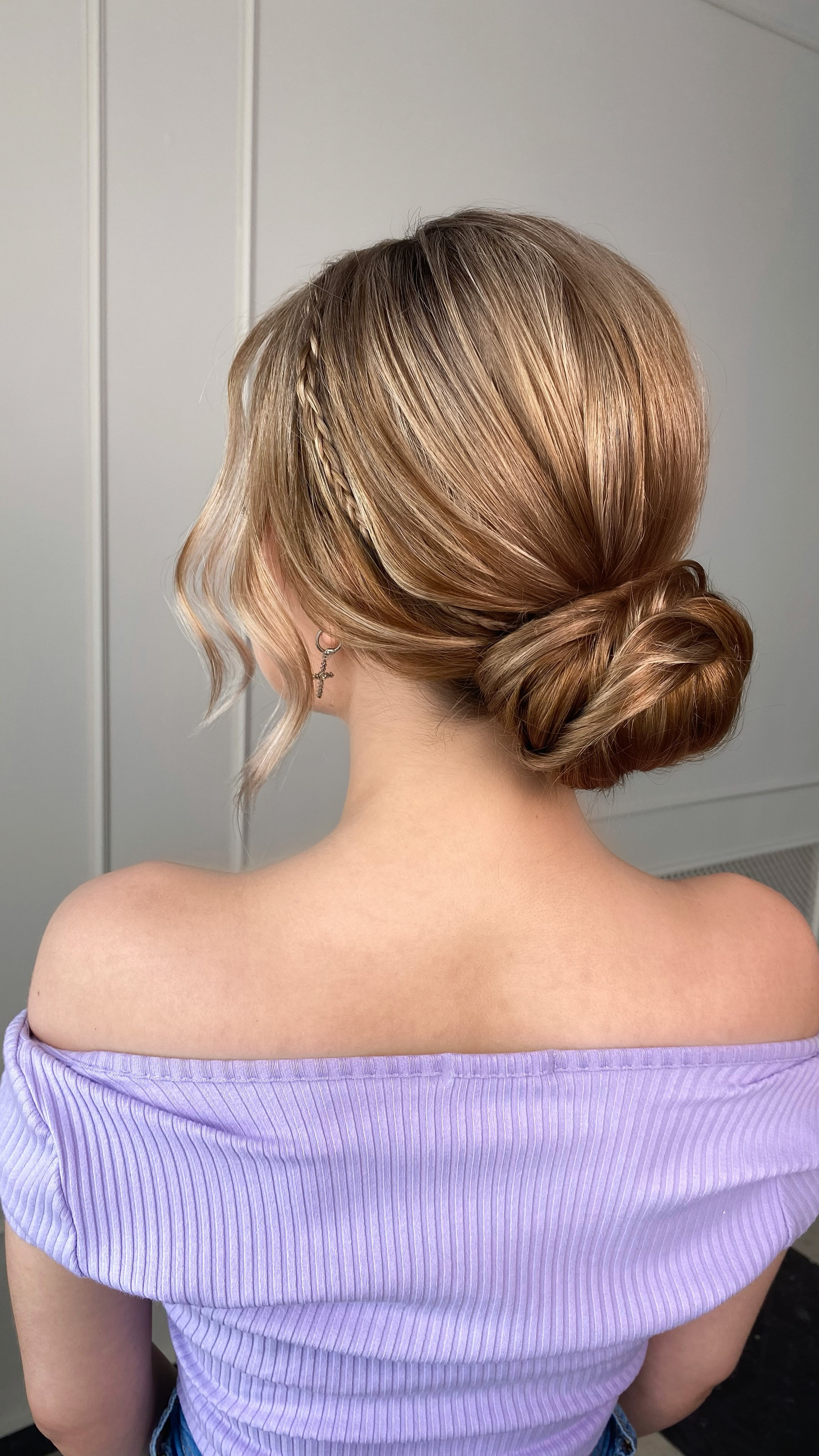 Собранные прически. Свадебный стилист по прическам и макияжу в Ростове-на-Дону Даниэла Дар