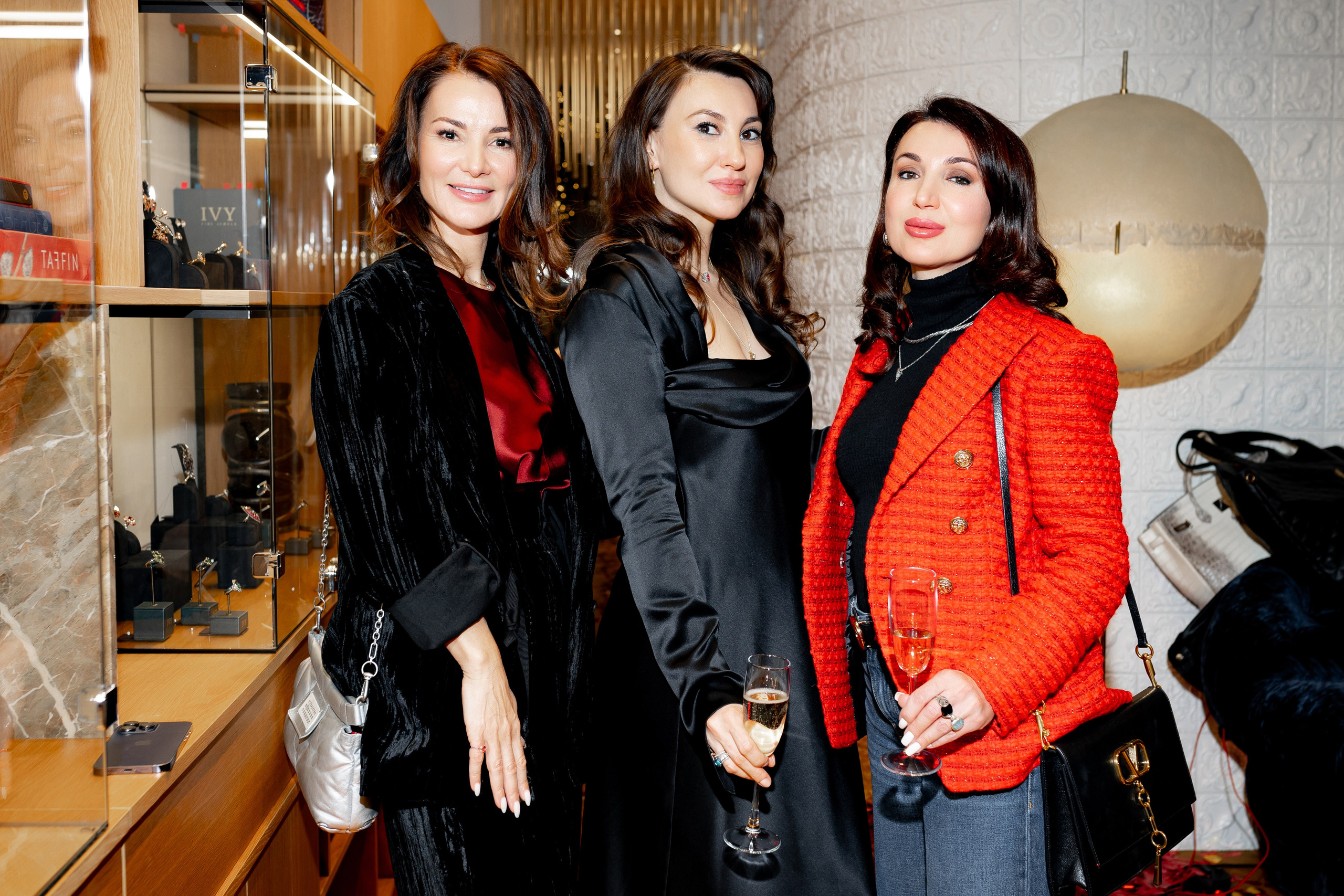 Le Noir. Главная