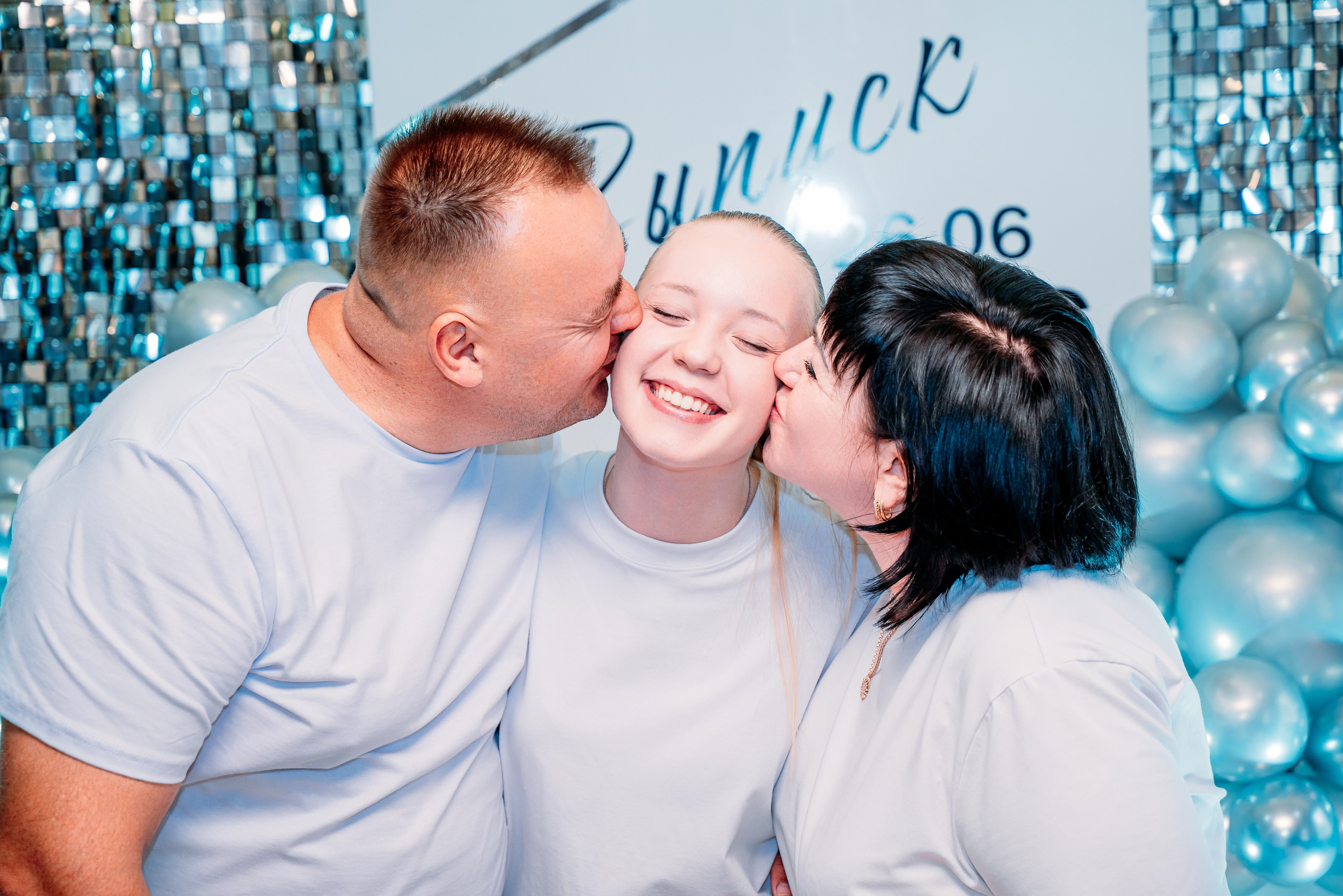 Выпускной 2026 школа 25. Фотограф Алёна Царькова. Киселевск
