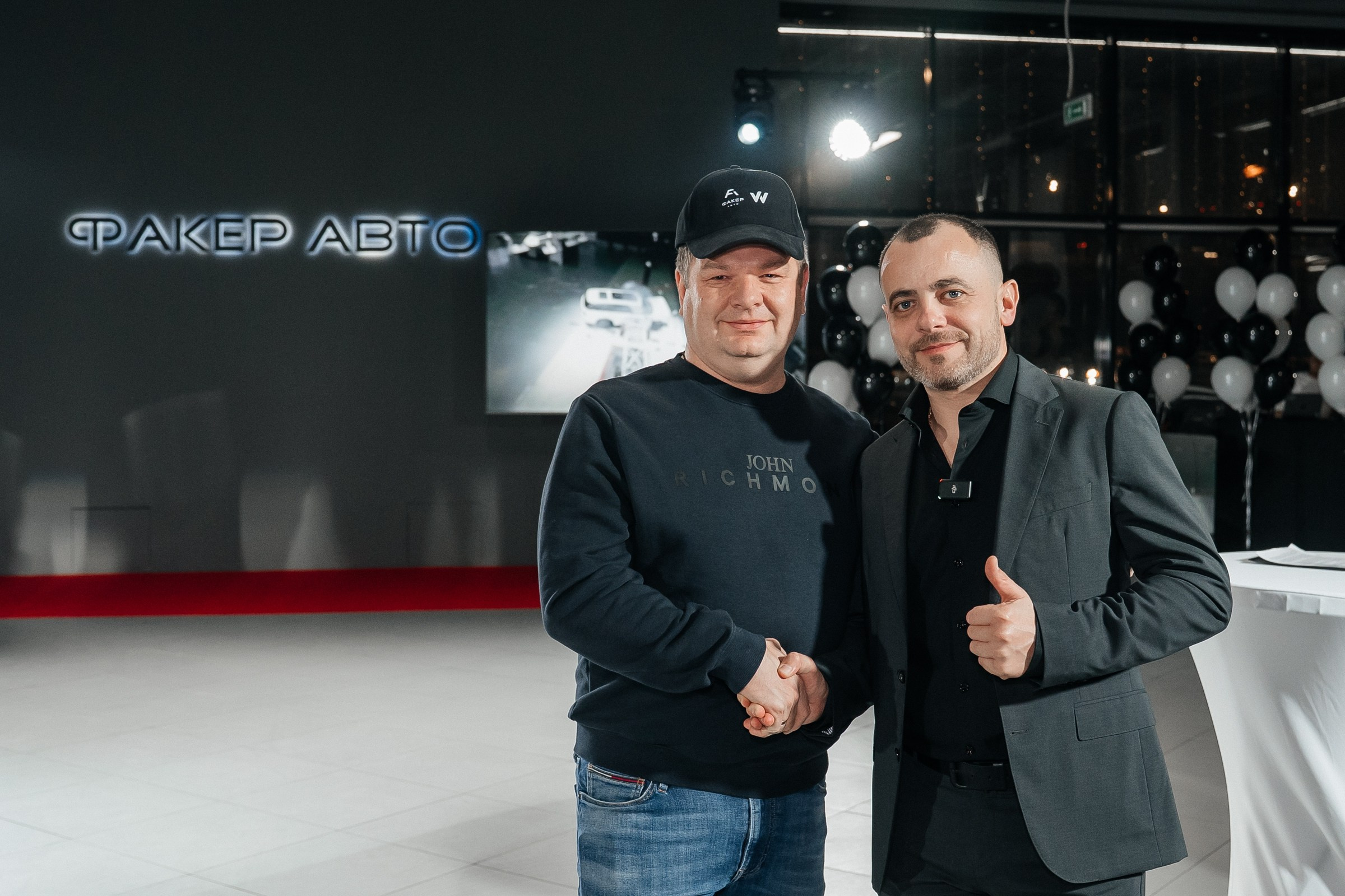 ПРЕЗЕНТАЦИЯ АВТО В FAKER AUTO GROUP. Семейный и репортажный фотограф в Москве Оксана Шилова