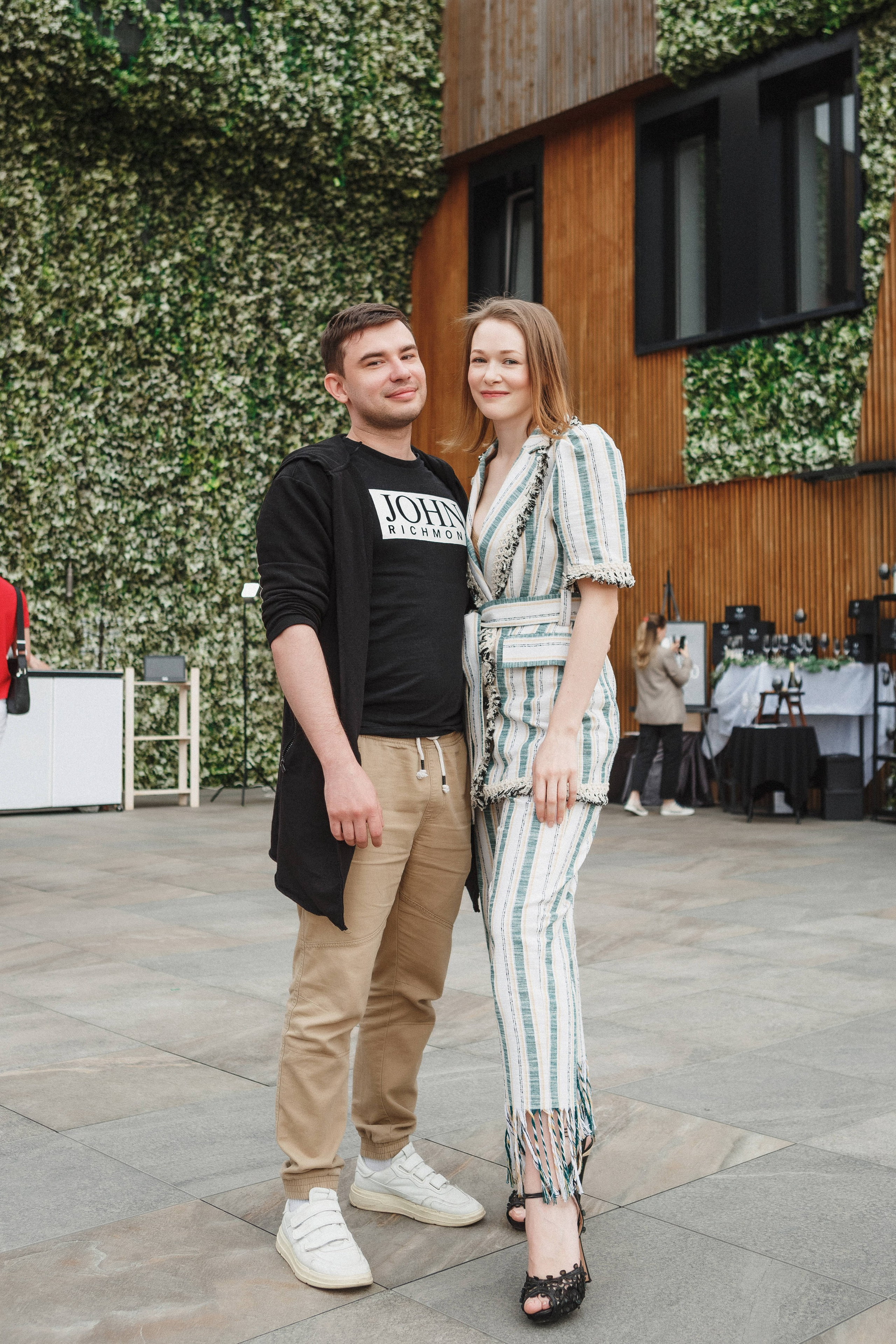 Моменты: Съёмка букета невесты в ТРЦ Большой, Ростов-на-Дону. Свадебный и семейный фотограф в Таганроге Бакарюк Антон