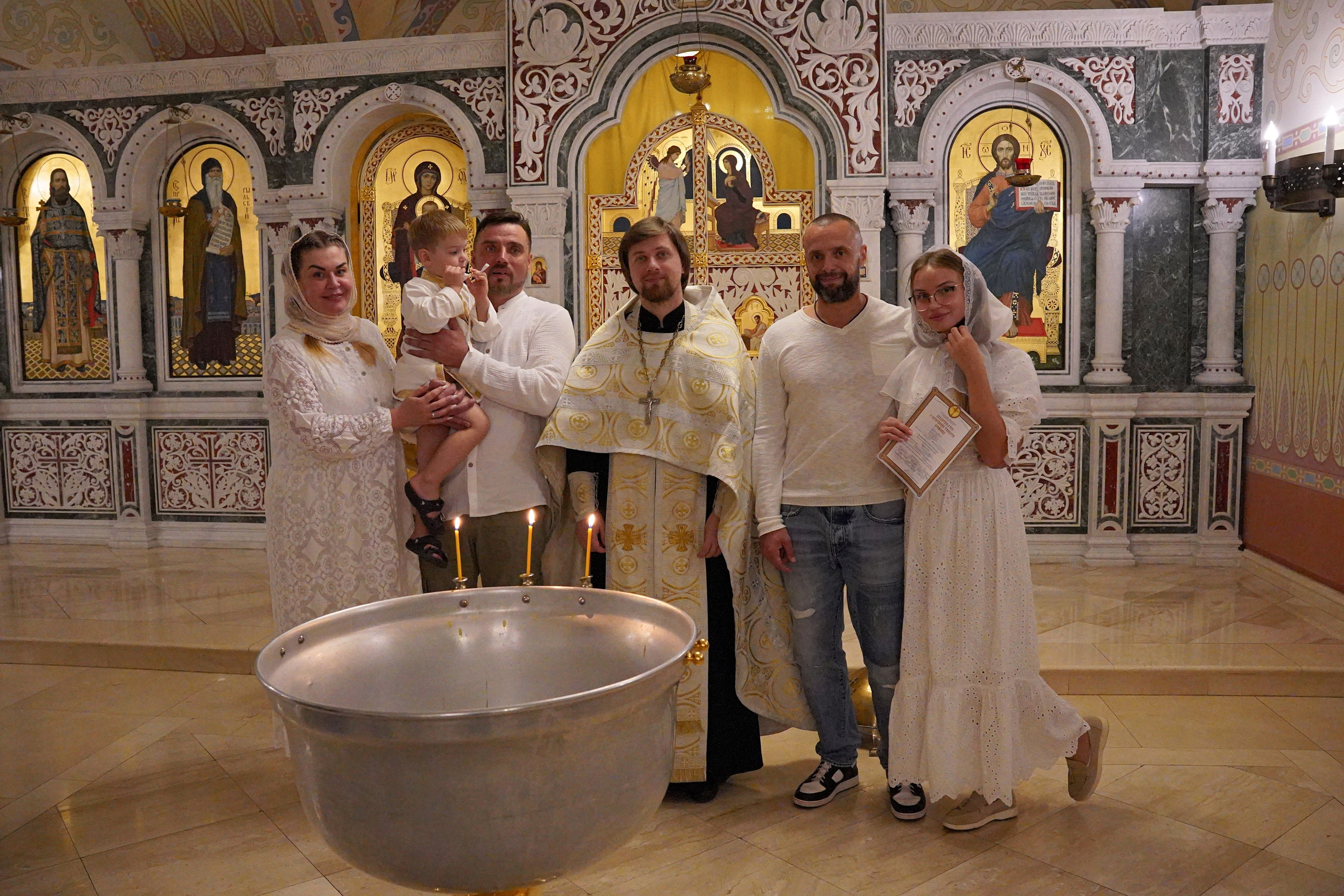 Саша. Студийный и портретный фотограф в САНКТ-ПЕТЕРБУРГЕИрина Махаон