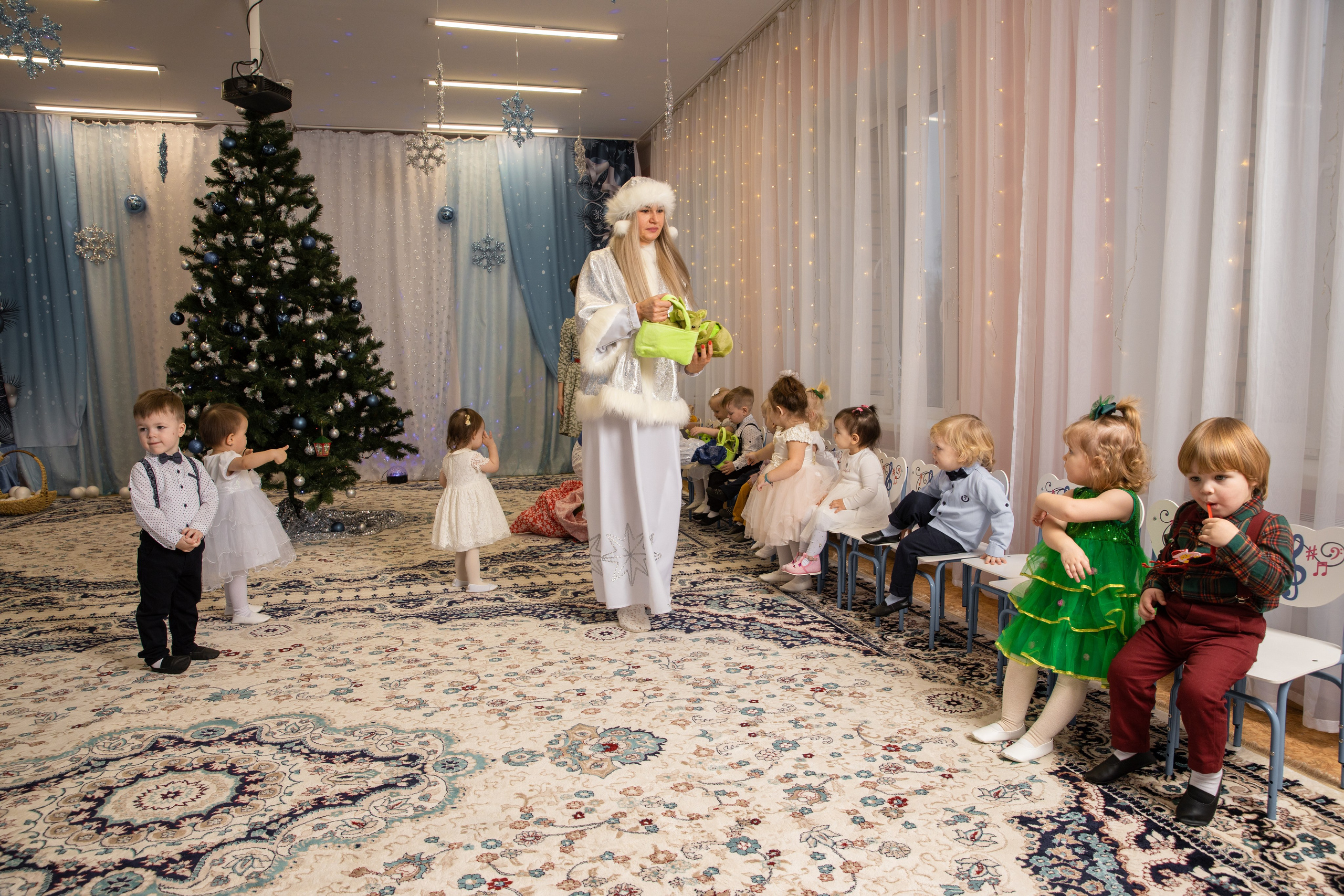 Новогодний утренник Успех. Фотограф в Железнодорожном и Балашихе