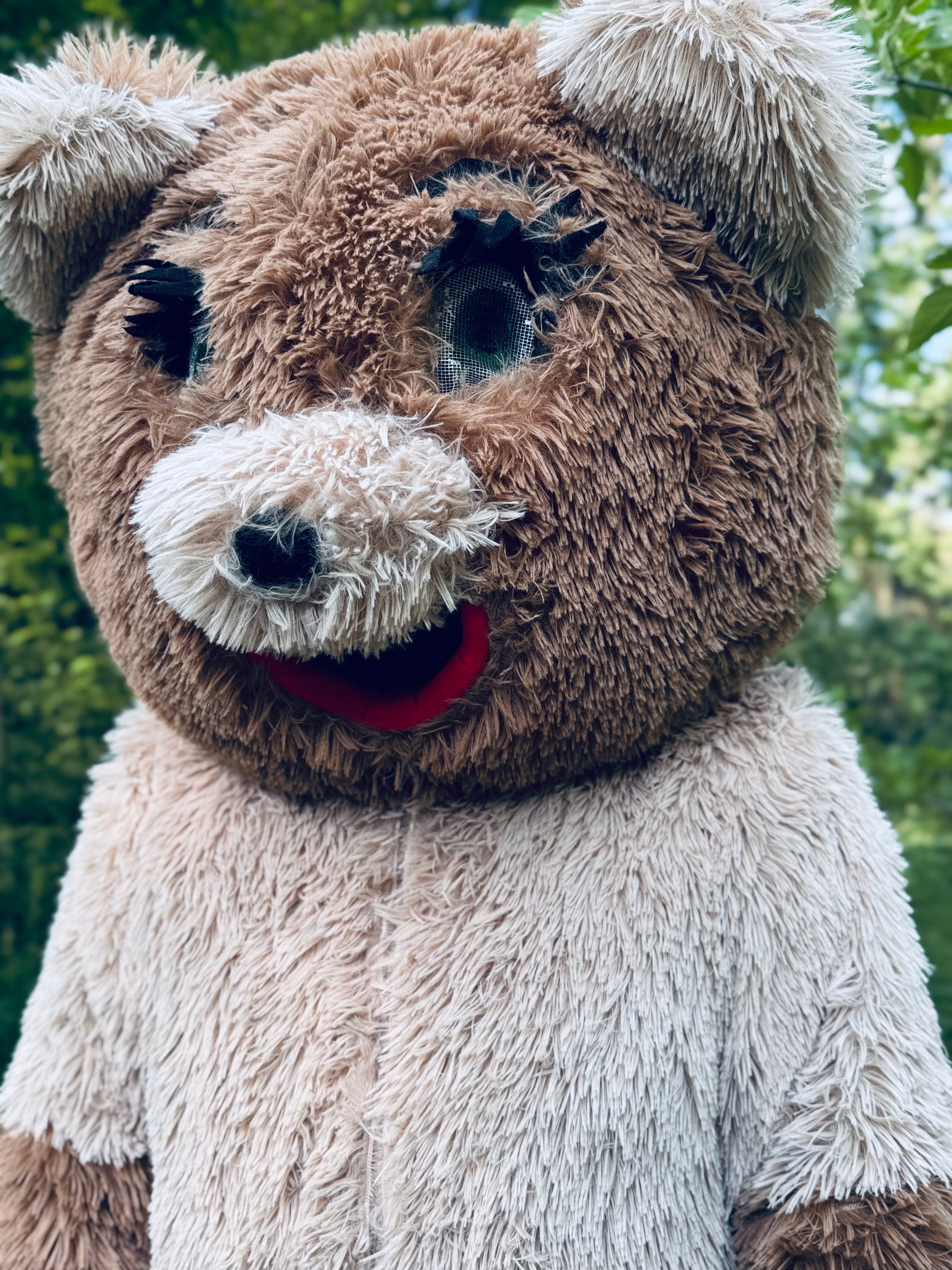 Режиссер Арсений Ганчуков, полный метр «Московские твари». Фотограф, оператор и рилсмейкер в Москве — Ася Палагута