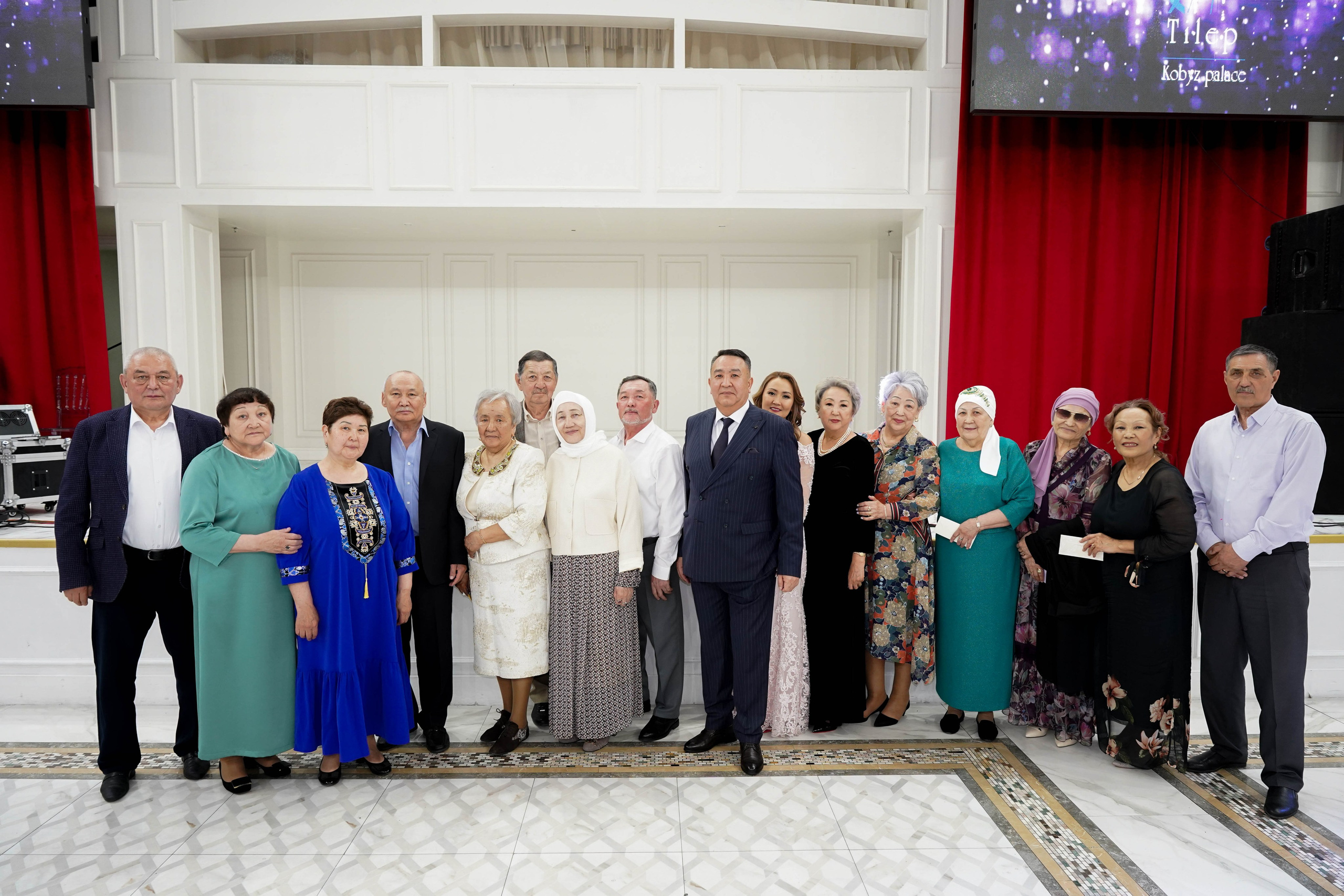 Dana uzatu. Фотограф Ернар Ержанов