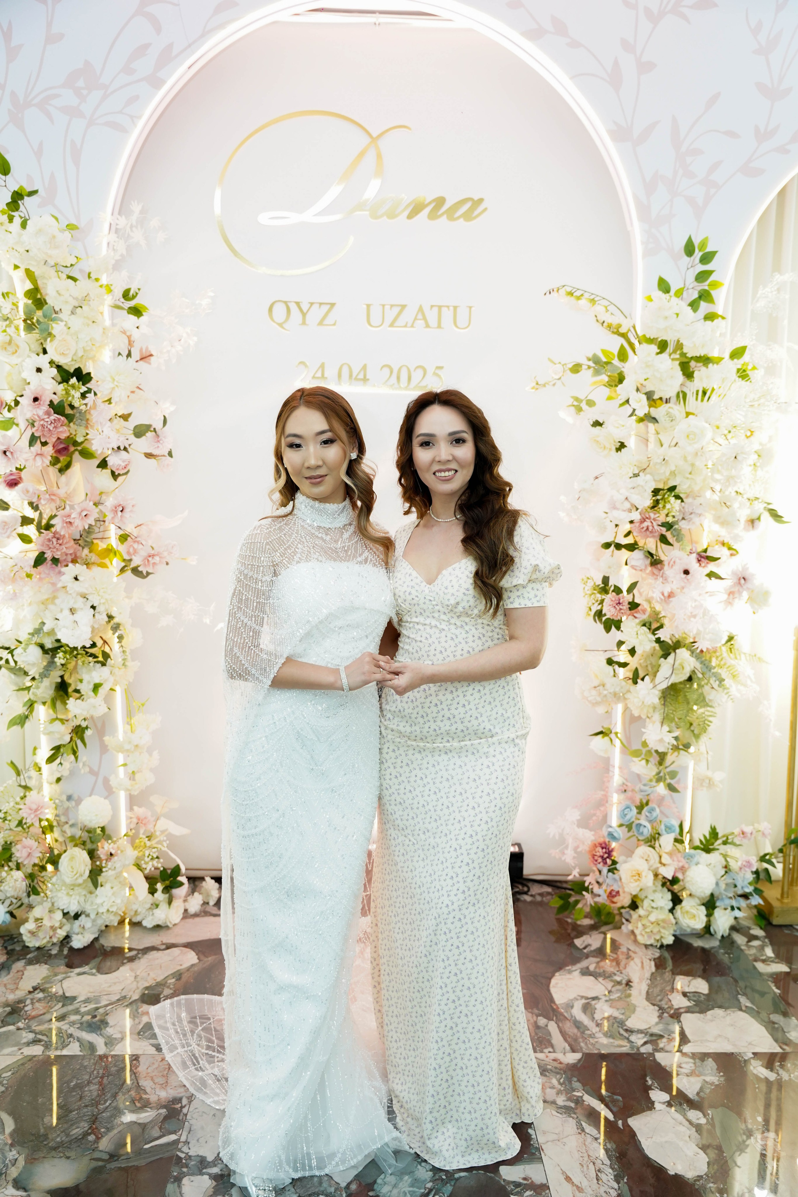 Dana uzatu. Фотограф Ернар Ержанов