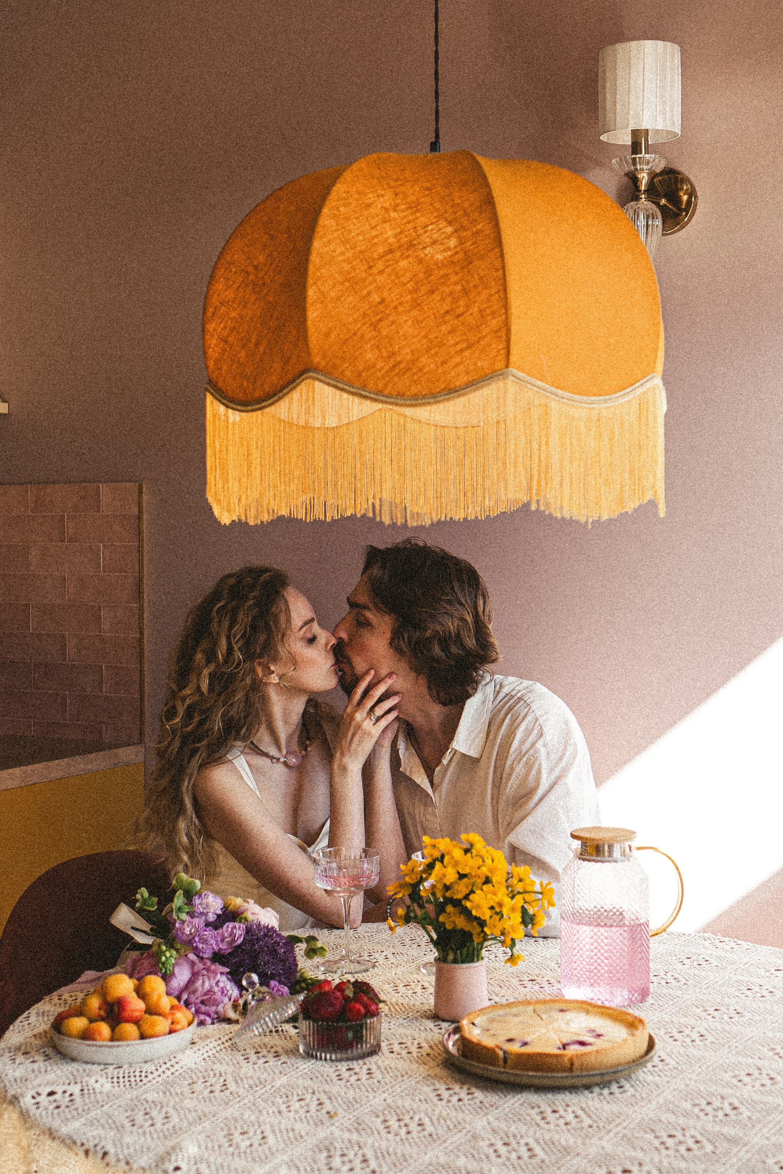 СВАДЕБНАЯ ПРОГУЛКА ПО ПЕТРОГРАДКЕ ВЕСНОЙ. СВАДЕБНАЯ ФОТОСЕССИИЯ НА ПЕТРОГРАДКЕ. Профессиональный фотограф, Санкт-Петербург — Виктория Богомолова