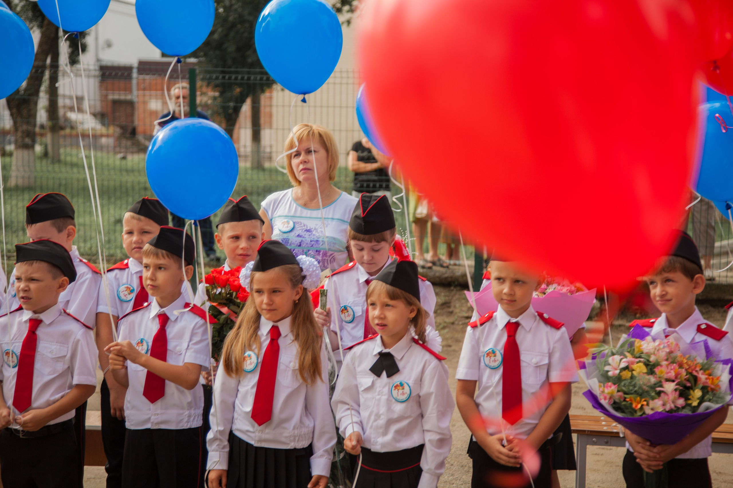 Линейка 1 сентября. Свадебный и семейный фотограф в Армавире