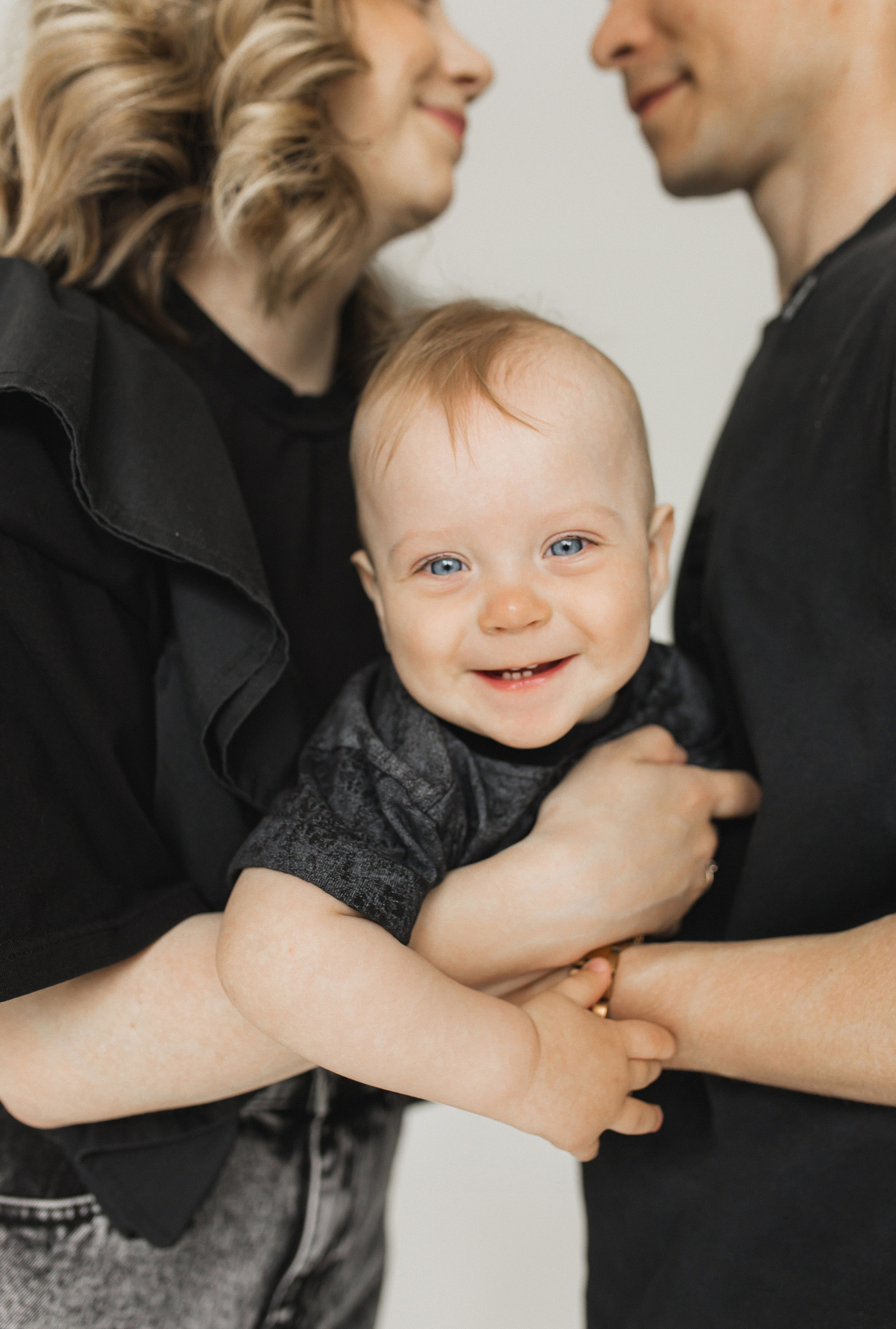 Лев 1 год. Семейный и свадебный фотограф в Екатеринбурге Орлова Ирина