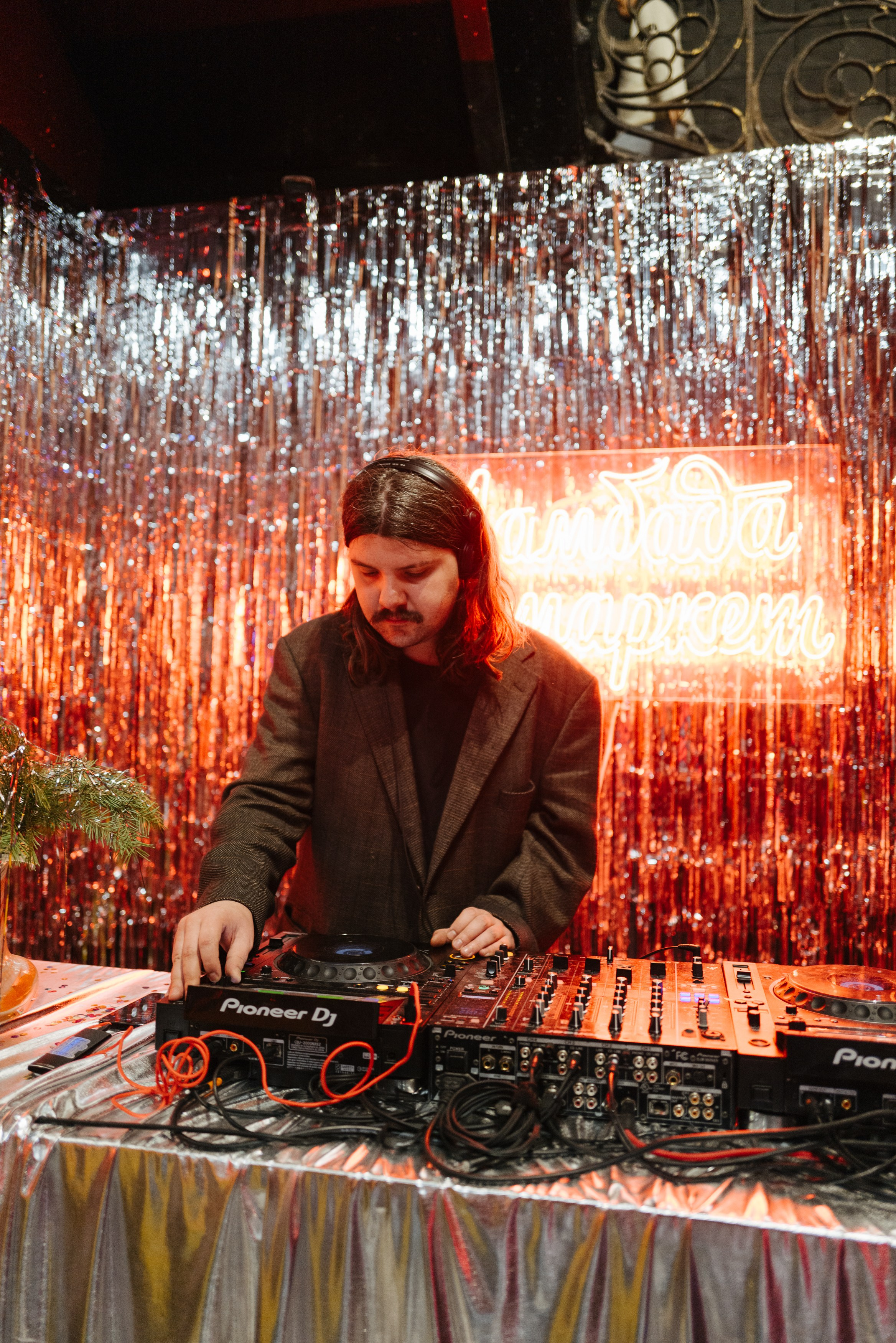 21 декабря 2024 в Типографии Сытина / фото Валерий Белобеев. Фотоотчеты «Ламбада-маркета»