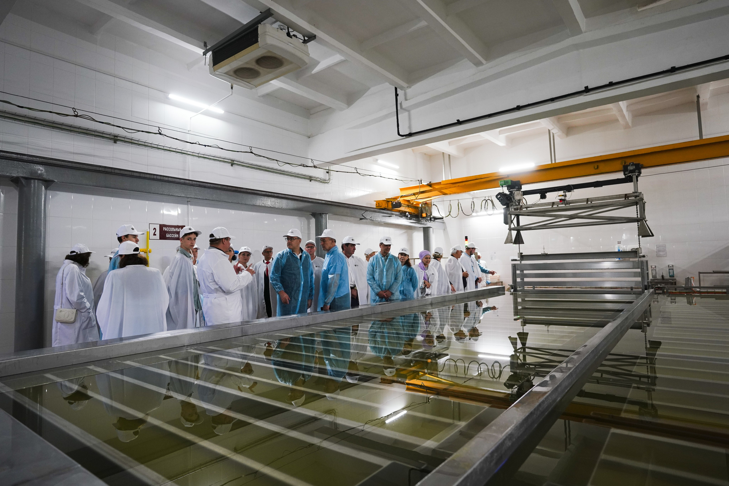 Съемка делегации на заводе Азбука сыра. Фотограф Казань