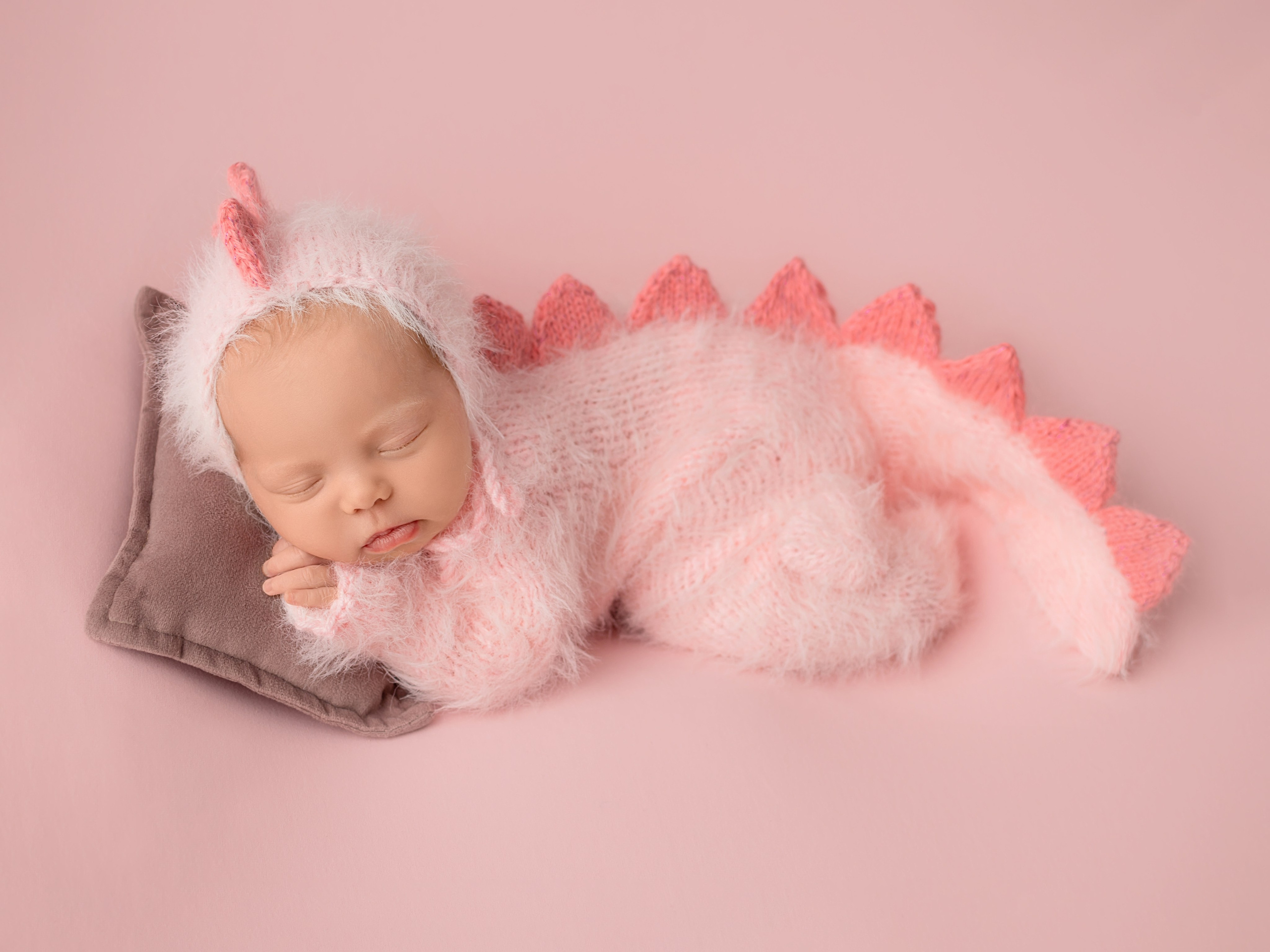 Фотосъёмка новорожденного в Краснодаре в студии. Фотограф новорожденных Краснодар Малышенко Надежда