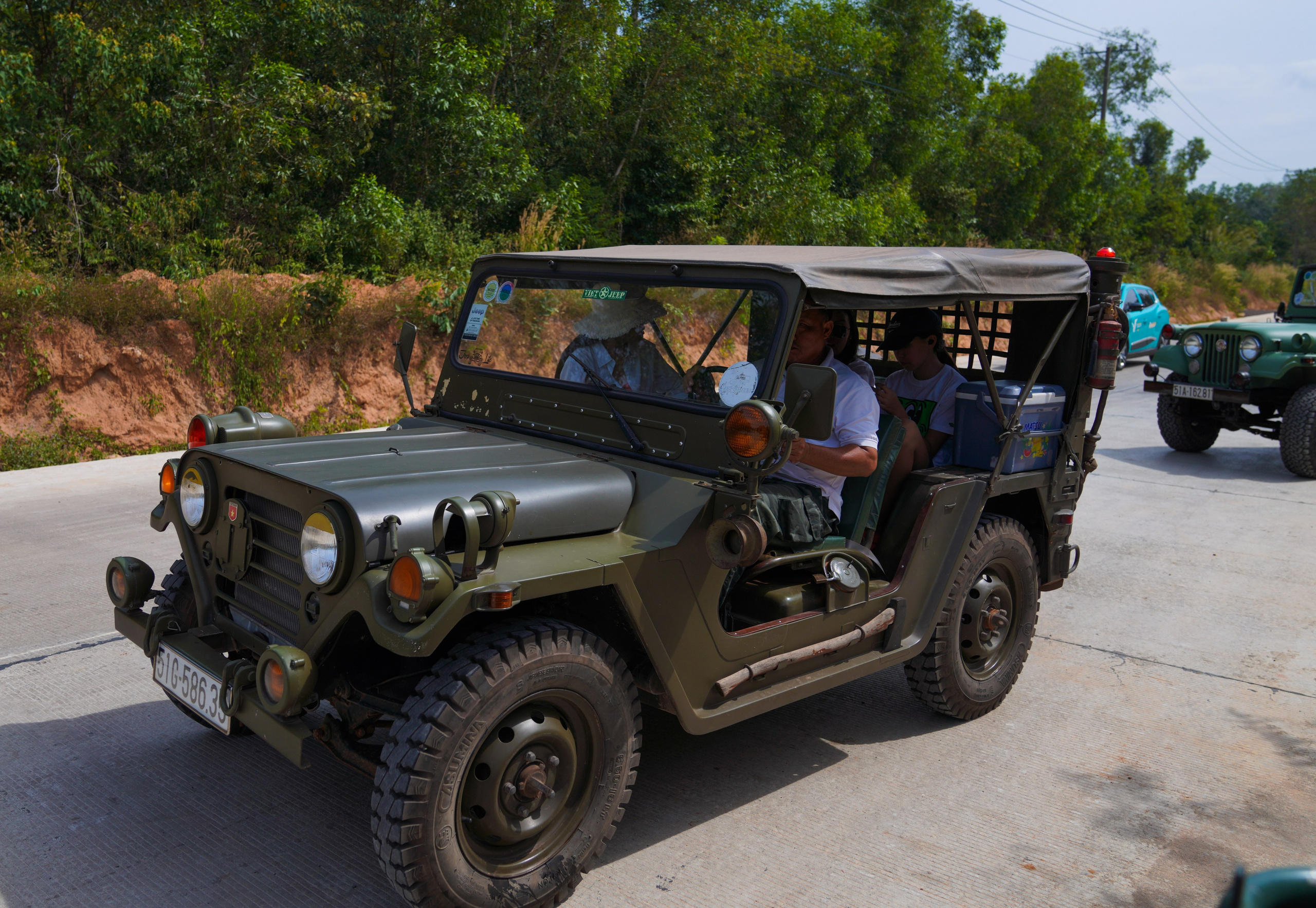 Джип Тур. Фото Тур на военных американских джипах. Фотограф Сергей Кишкель Дананг Нячанг Фукуок