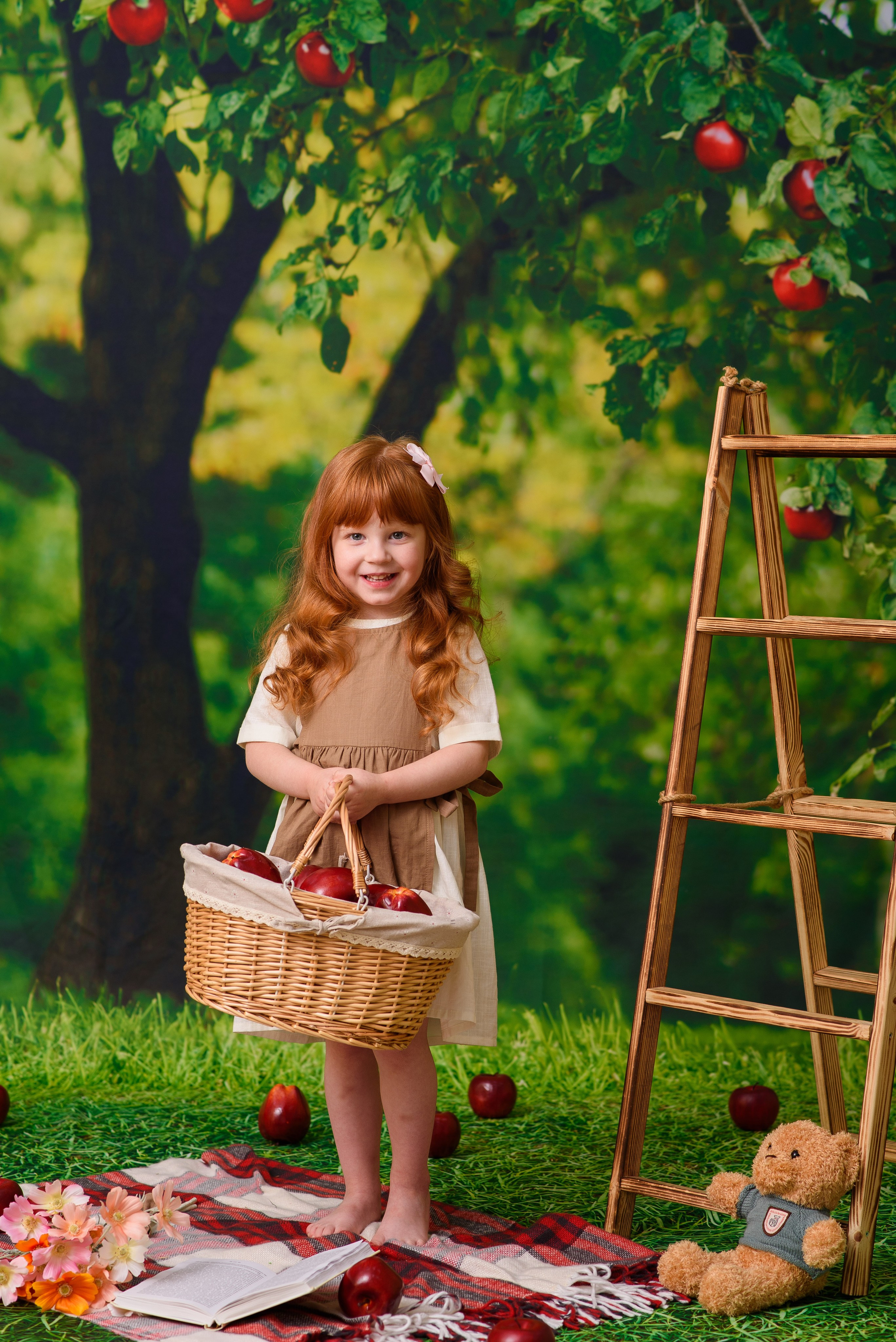 Яблочный сад. Детская фотостудия Москва