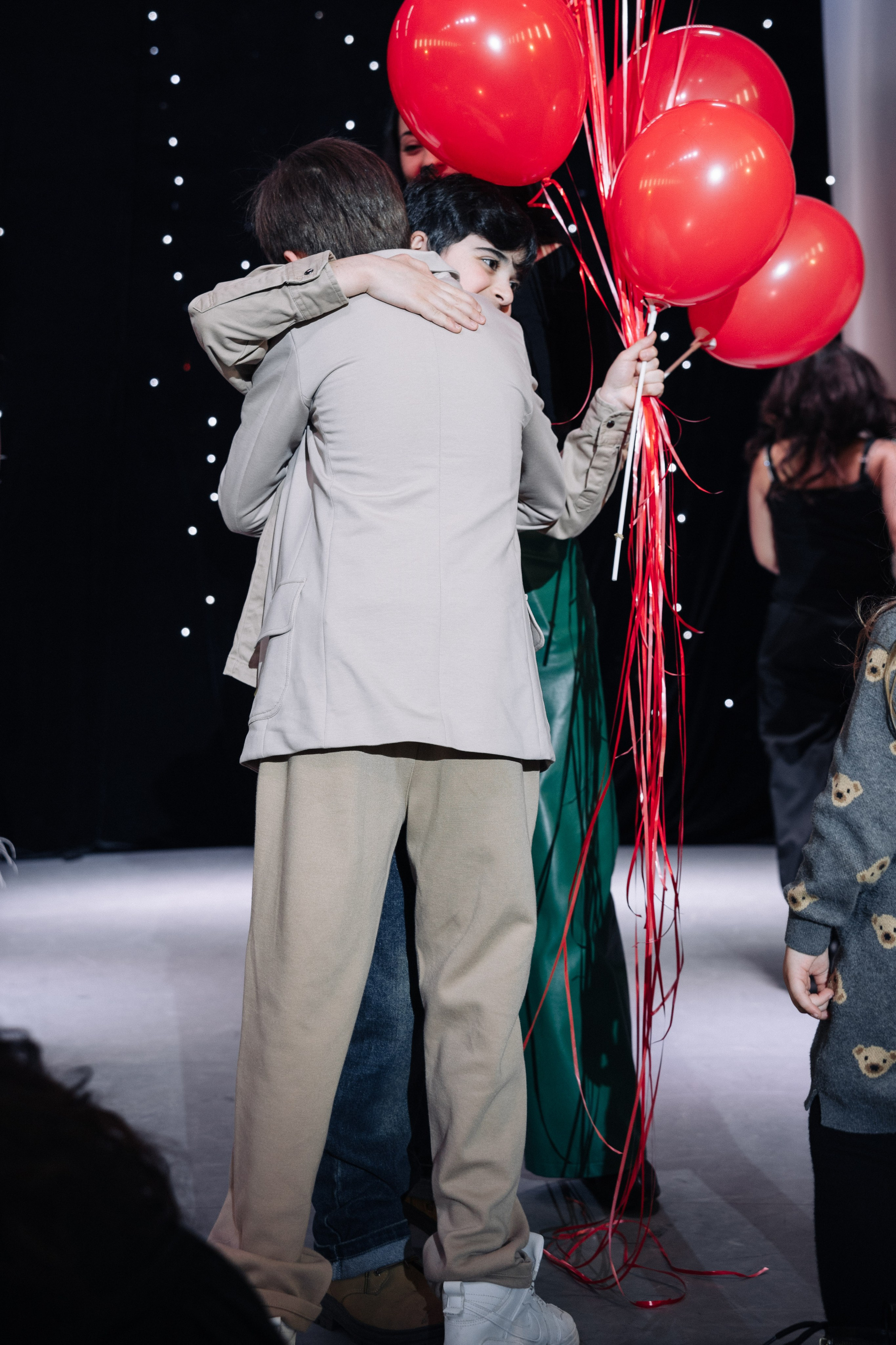 Благотворительный концерт в помощь Артему Сардаряну. Фотограф Артем Севостьянов. Профессиональная фотосъемка в Ногинске, Москве, Московской области и за границей