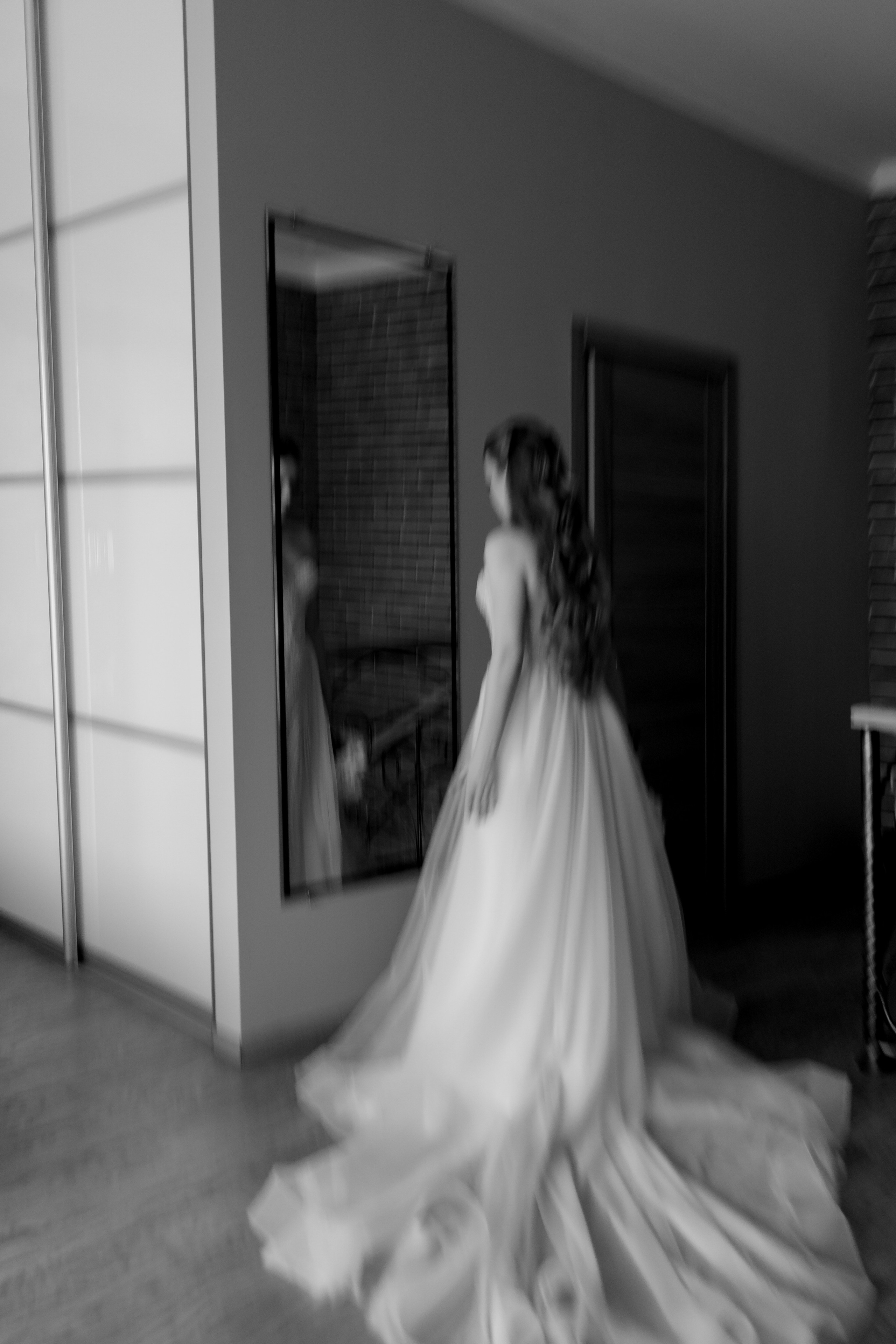 СВАДЕБНАЯ СЬЕМКА СБОРОВ В ОТЕЛЕ И ВЫЕЗД НА ЦЕРЕМОНИЮ (СНЯТО В СИБИРЕ В НИЖНЕВАРТОВСКЕ). Профессиональный фотограф, Санкт-Петербург — Виктория Богомолова