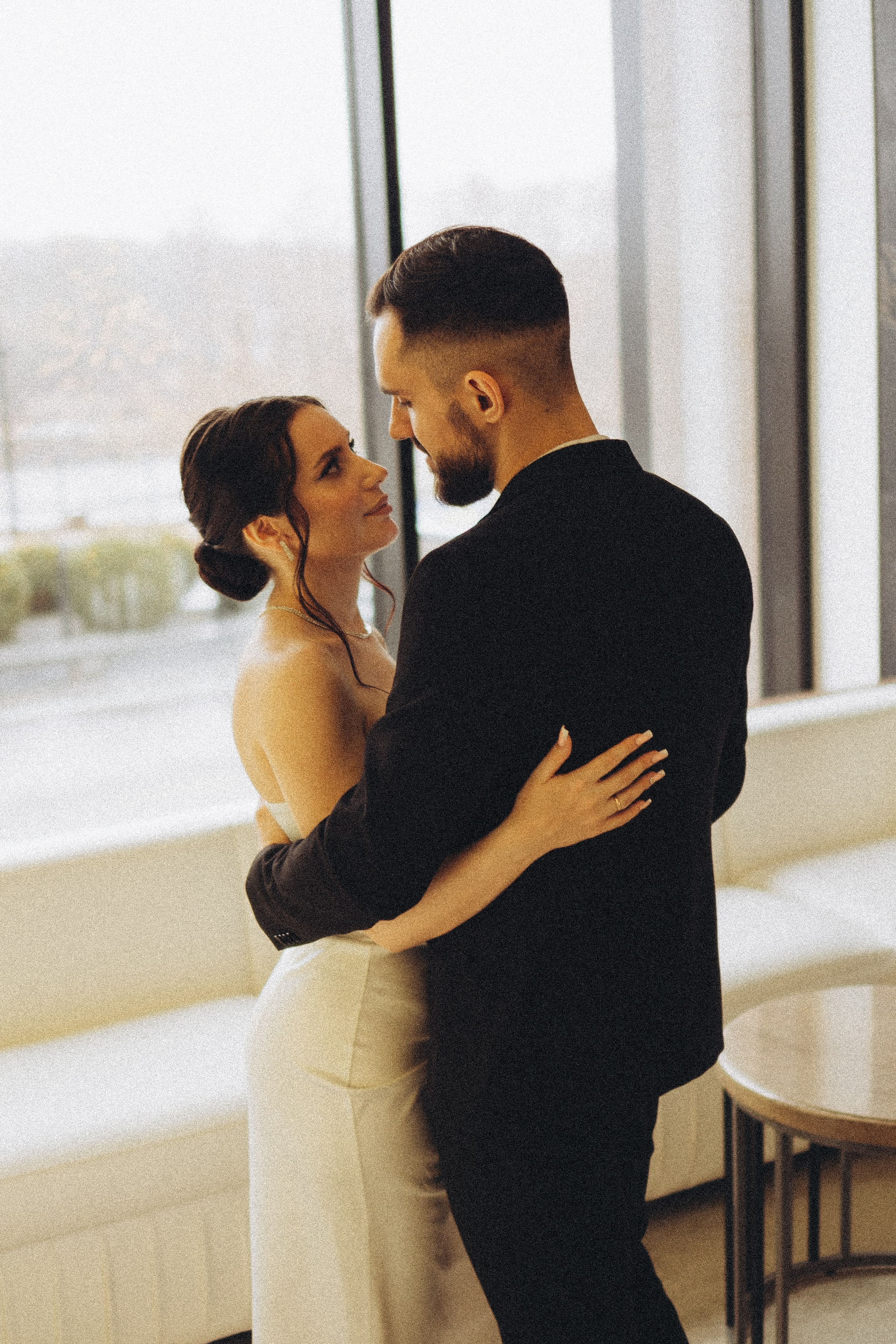 СВАДЕБНАЯ СЬЕМКА СБОРОВ ЖЕНИХА И НЕВЕСТЫ В ОТЕЛЕ И ТАКЖЕ ФОТОСЕССИИЯ В ОТЕЛЕЕ МЕГАПОЛИС БРЯНСК. Профессиональный фотограф, Санкт-Петербург — Виктория Богомолова