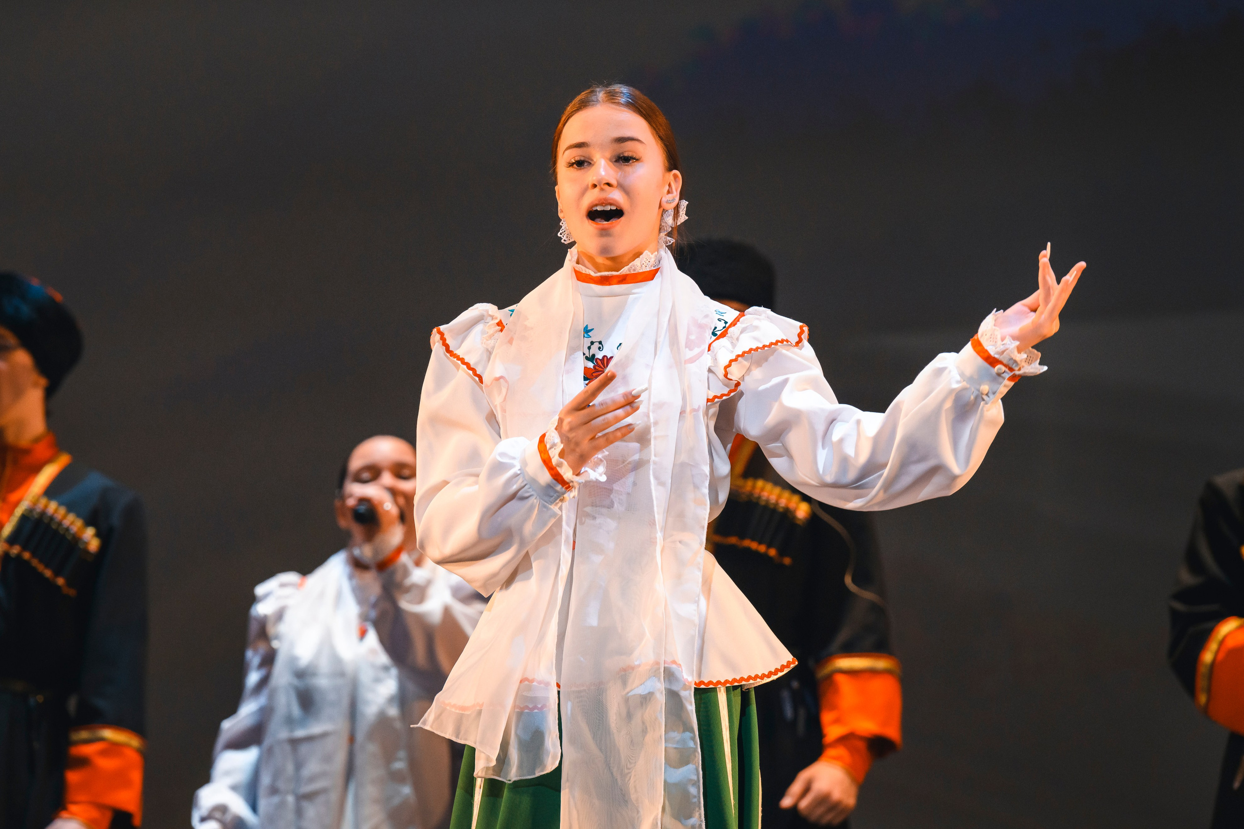 23 апреля, часть 1, БКЗ Октябрьский, г. Санкт-Петербург. Золотое яблочко