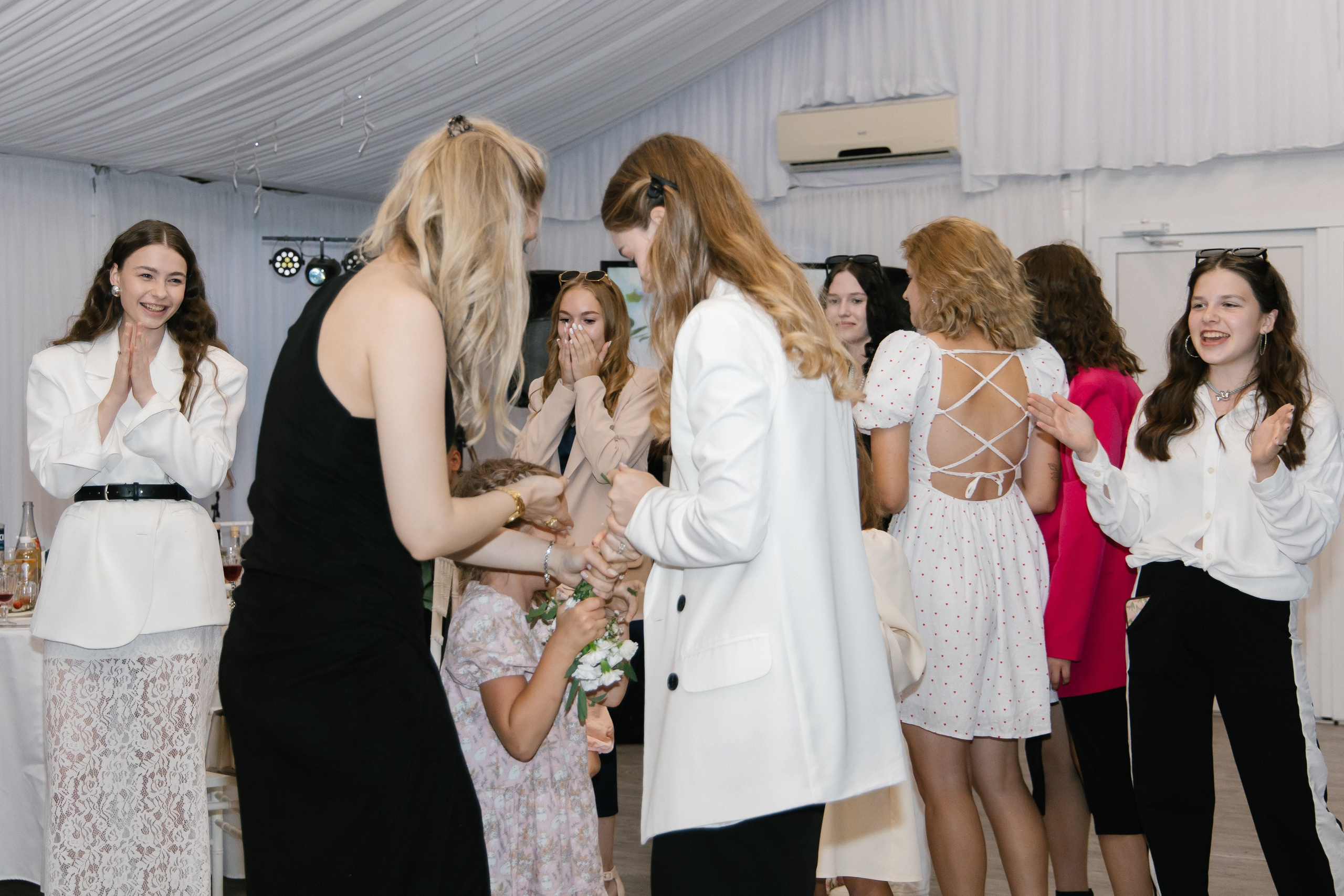 Ксения и Антон (полный день). Фотограф в Барнауле Юлия Садвокасова