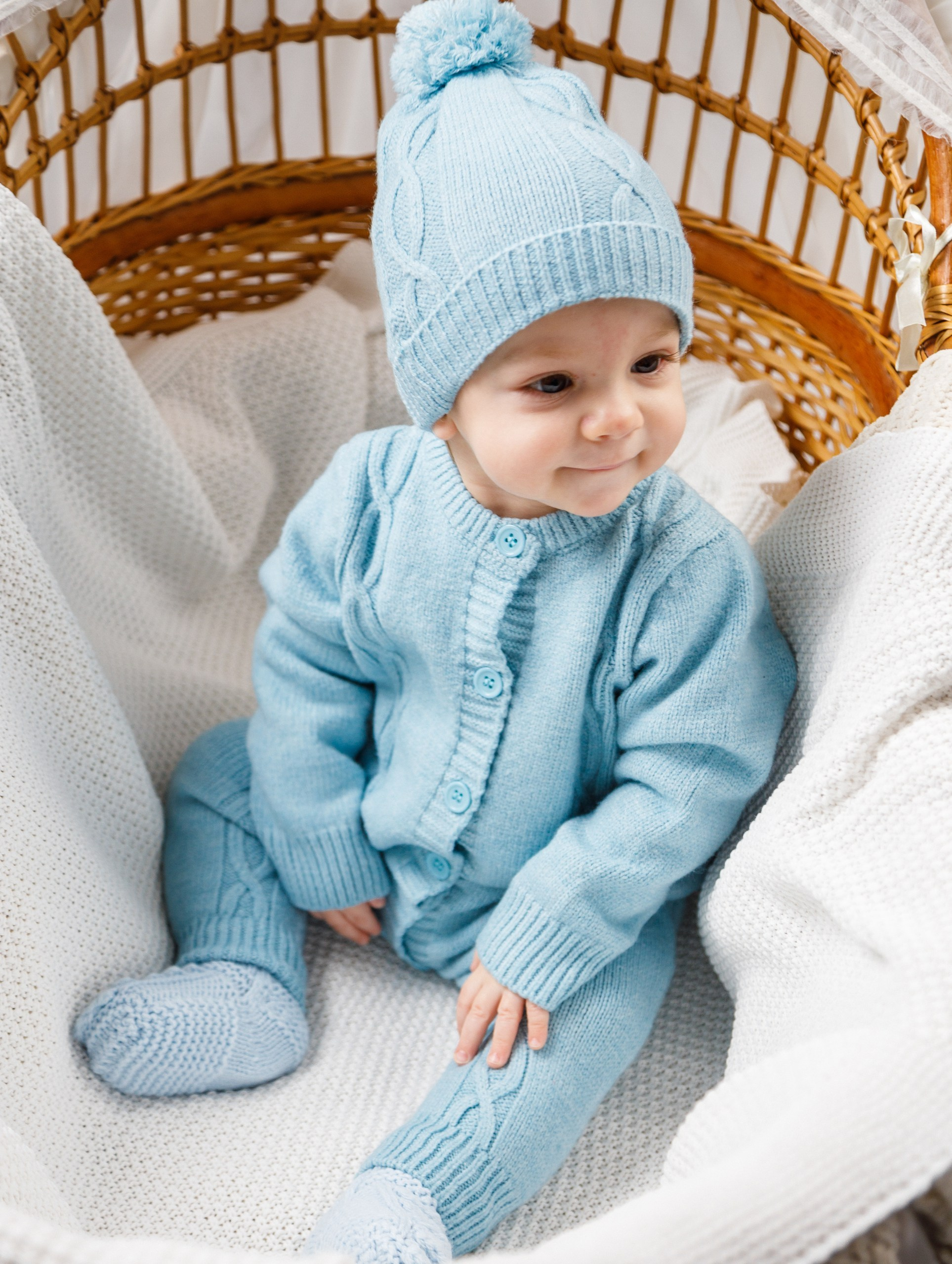 Съемка детской одежды и обуви на модели сайтов, маркетплейсов, WB, Ozon, Яндекс Маркет и др. Студия коммерческой съемки ХВОЯ