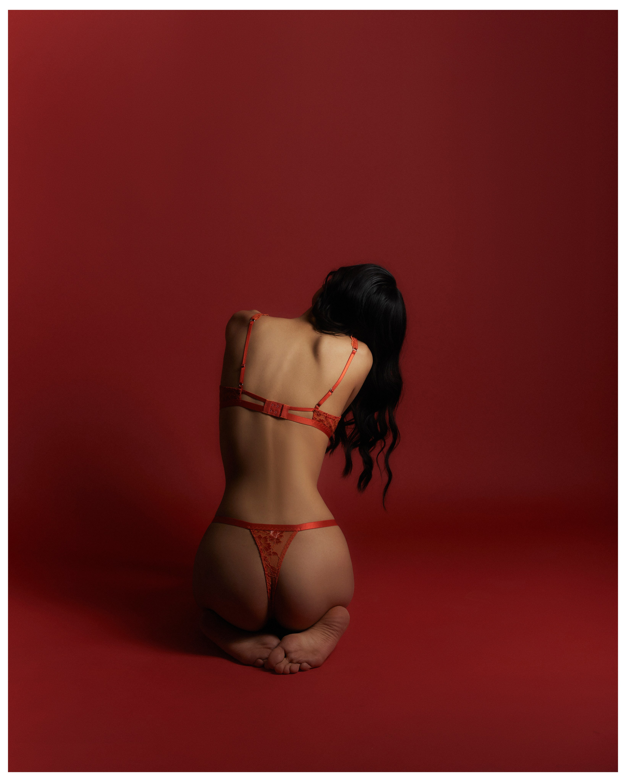 А́mis. Влада Зюзина — adalwzet posmotri — коммерческий фотограф в Москве — портретный фотограф, фотограф для брендов