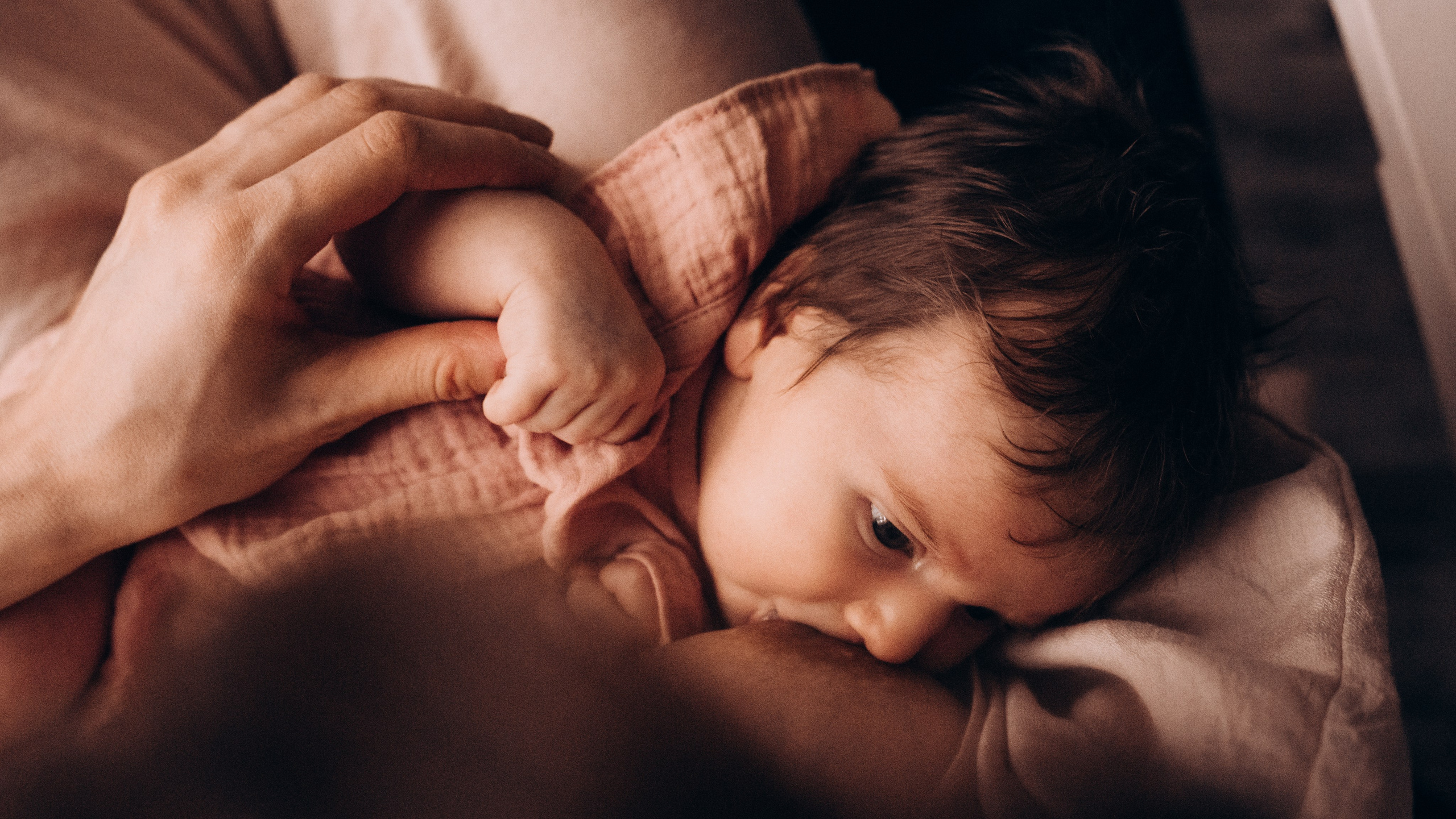 Многодетная мама. Семейный, ньюборн фотограф, фотограф на роды в Москве, Виктория Тюльдюкова
