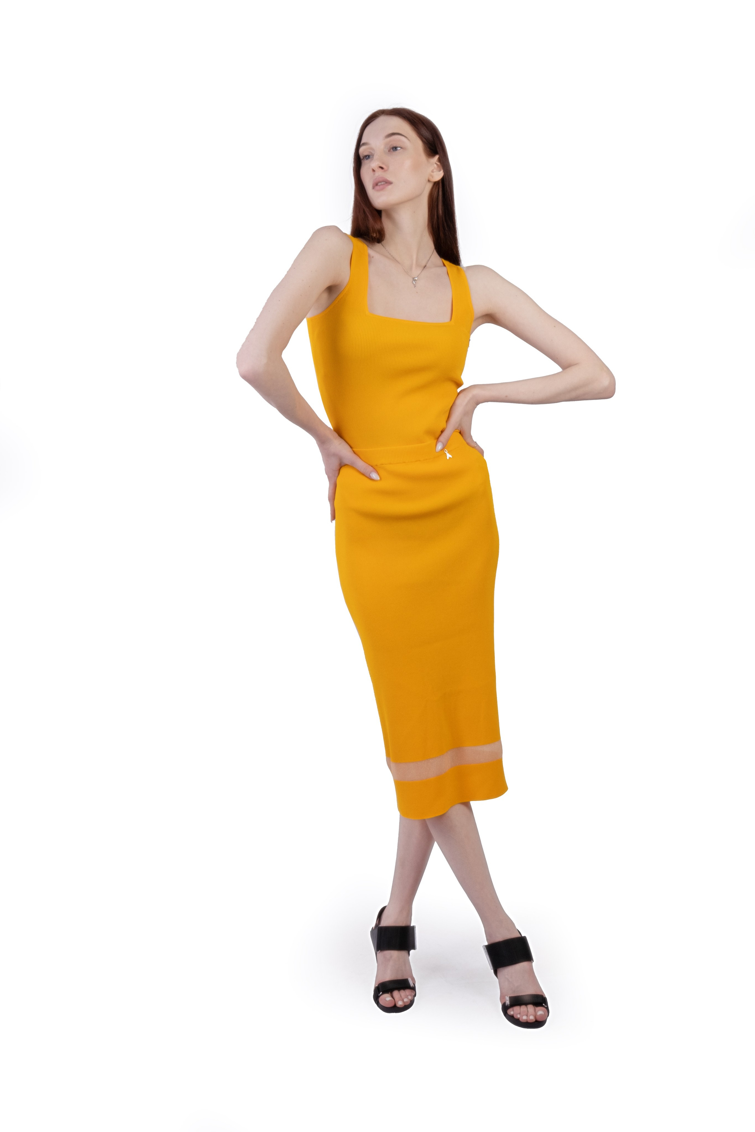 Предметная съёмка для маркетплейсов | Платья. Предметный фотограф в Симферополе Антон Катунин