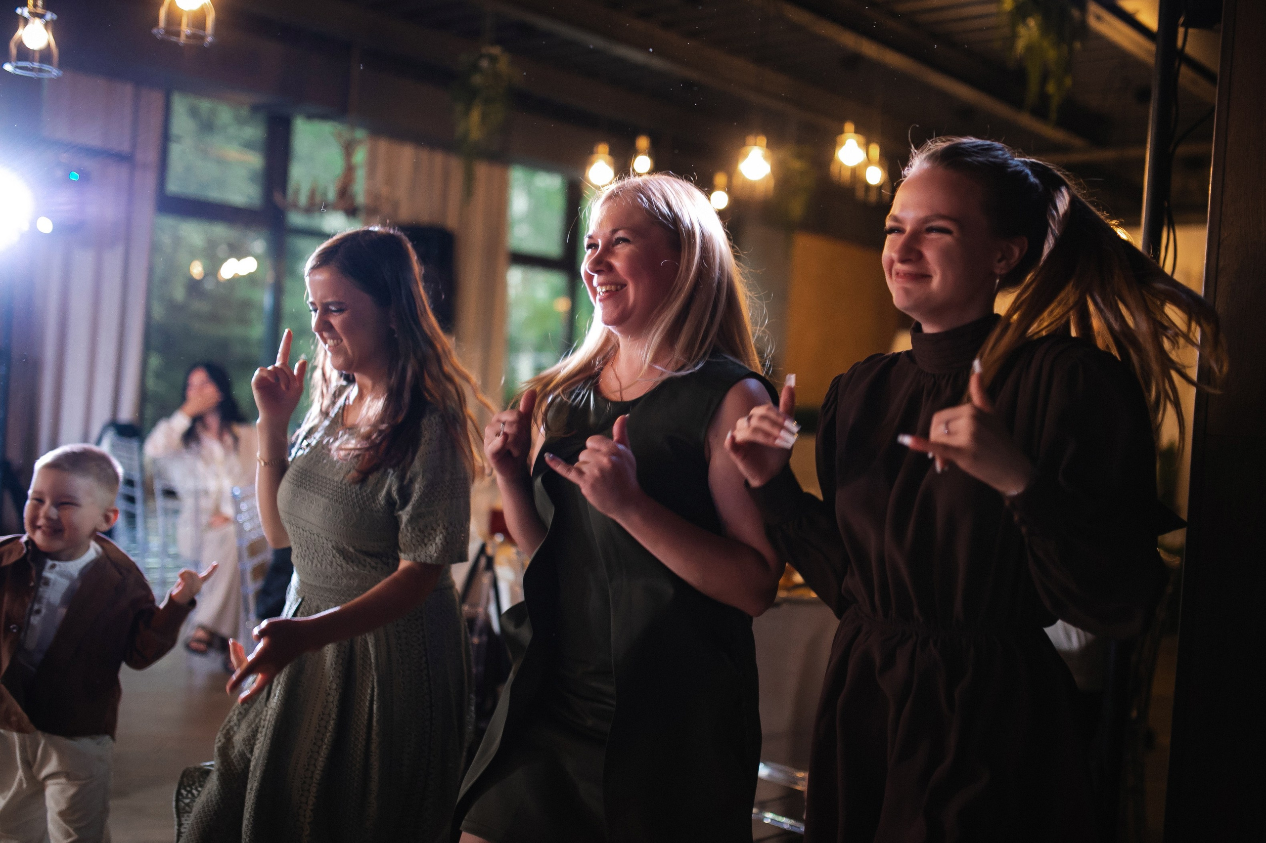 Владислава + Вадим. Роман Урумбаев фотограф Нижневартовск