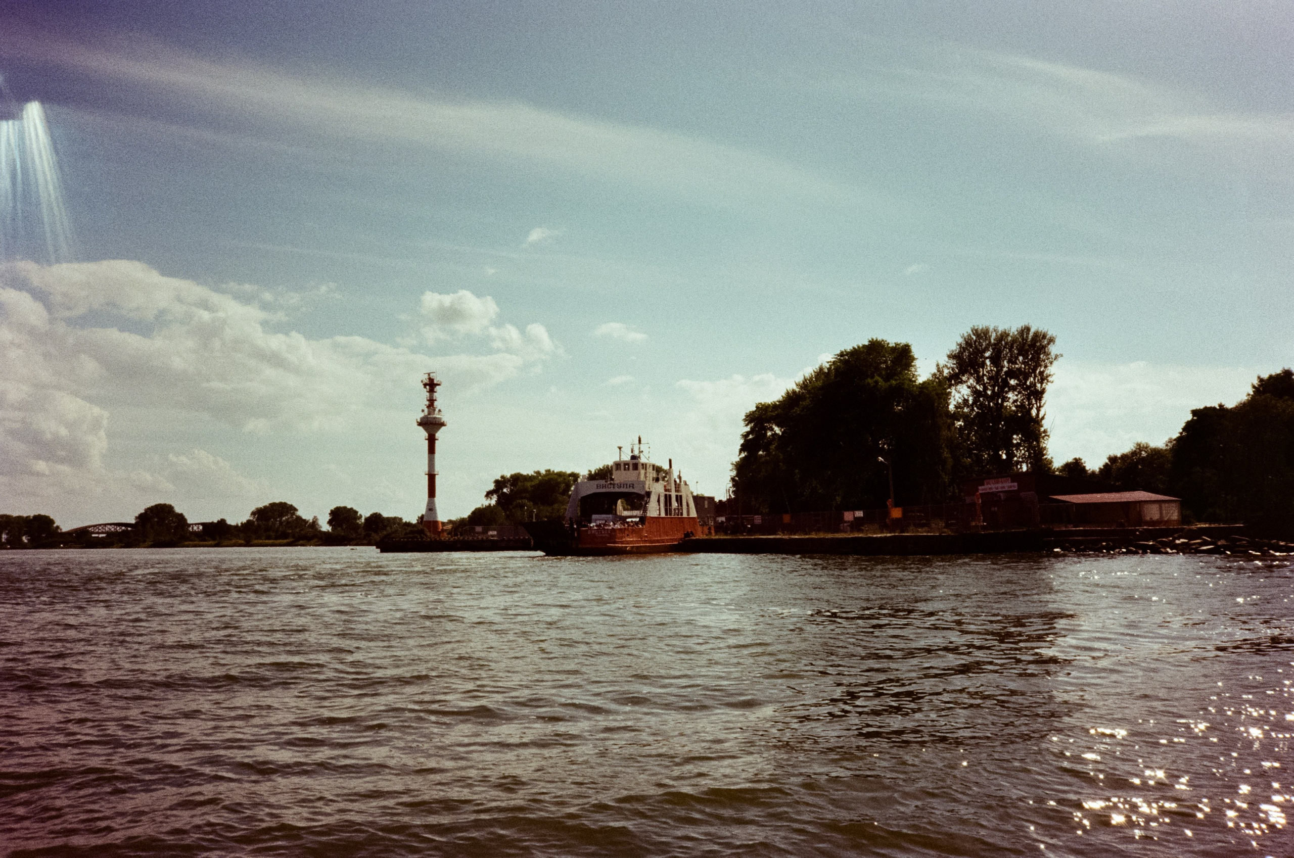 Прогулка на катере по Калининградскому заливу. Алые паруса. Фотограф-документалист Мария Осокина