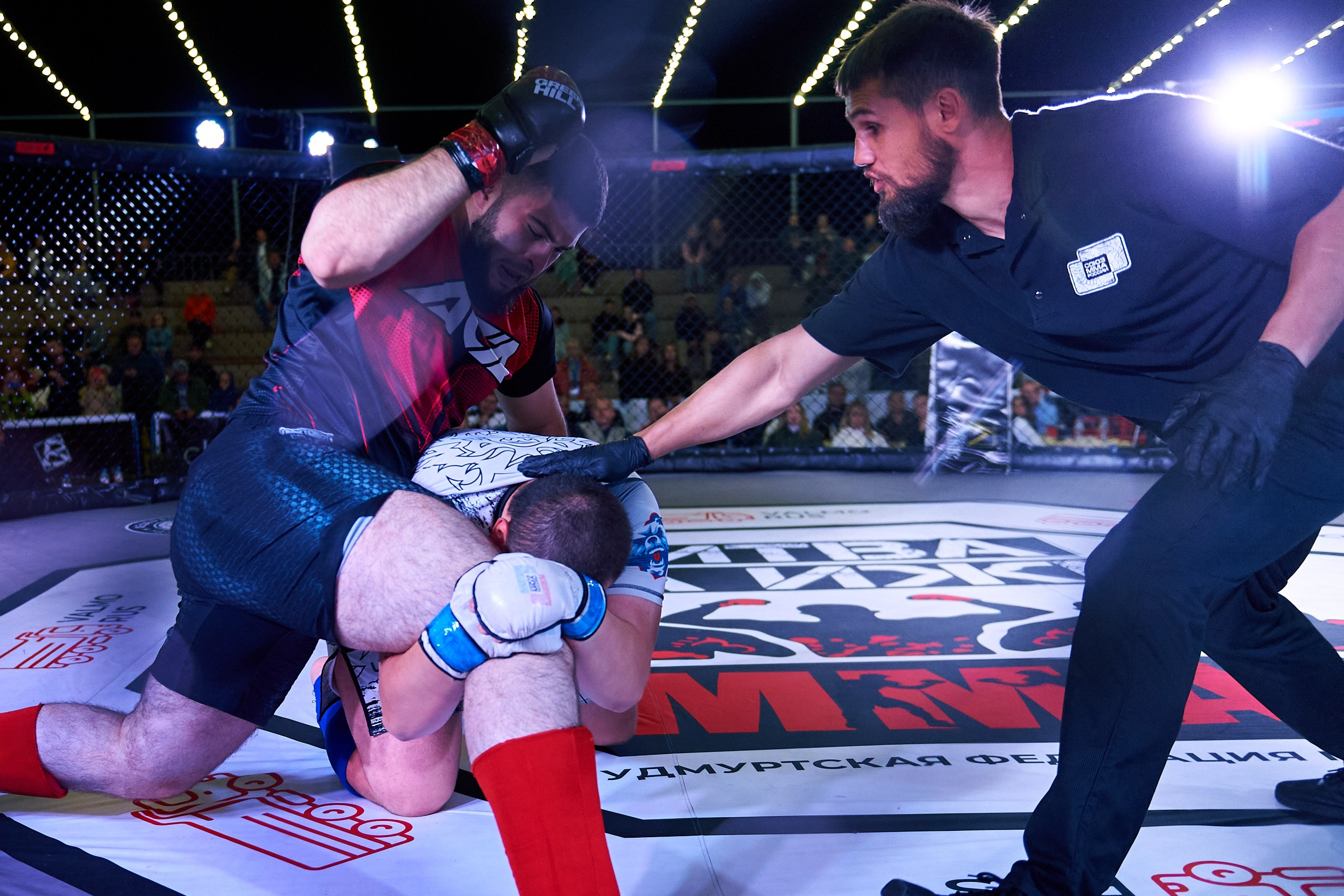 ММА. Битва на Иже-4. Спортивный репортажный фотограф в Ижевске Сергей Мерзляков