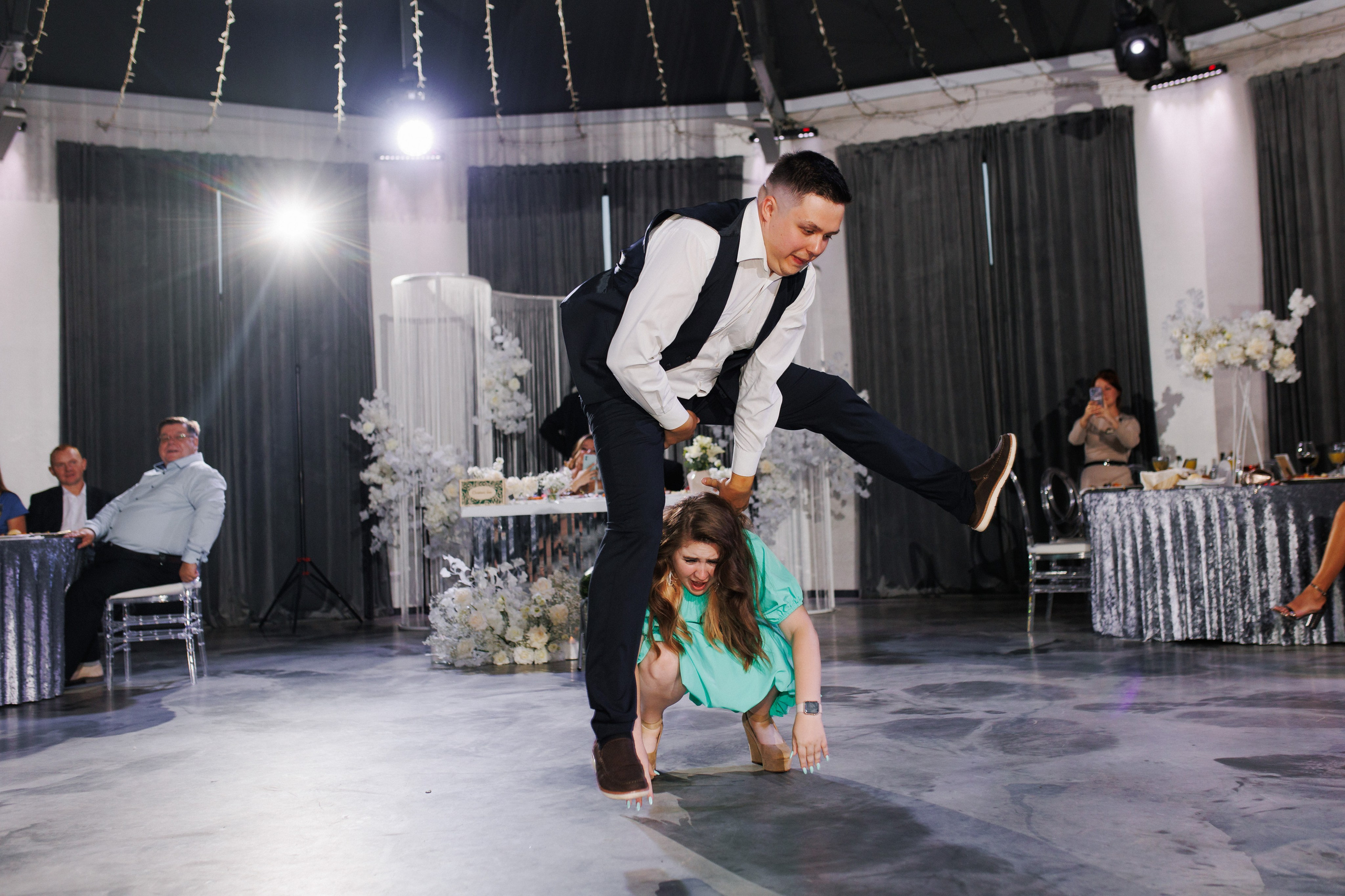 Свадебная фотосессия и банкетная часть в усадьбе СПБ. Свадебный фотограф СПБ