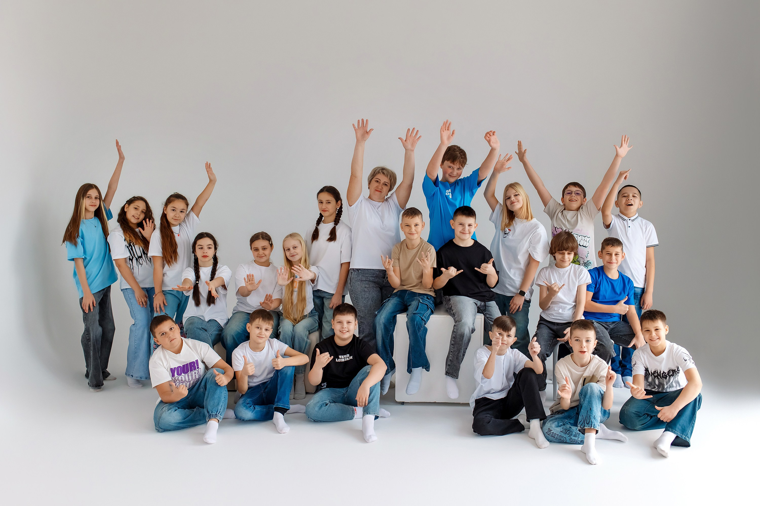 4 класс съемка в фотостудии. Фотограф Любовь Корниенко, Примоский край