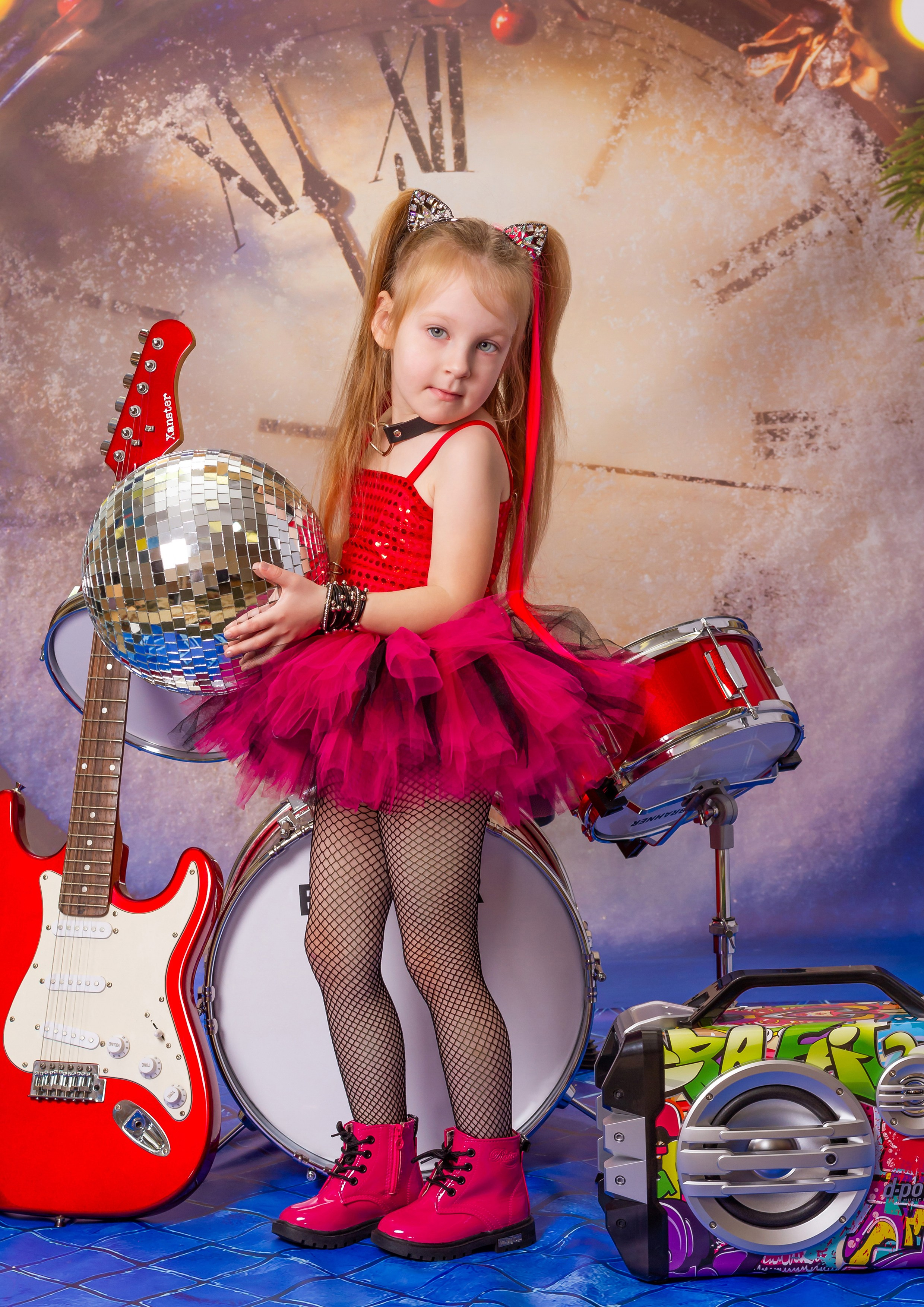 Фотосессия «Новогодняя Рок-Звезда» 2019 год. Фотограф в детский сад Елена Колчева Новокузнецк