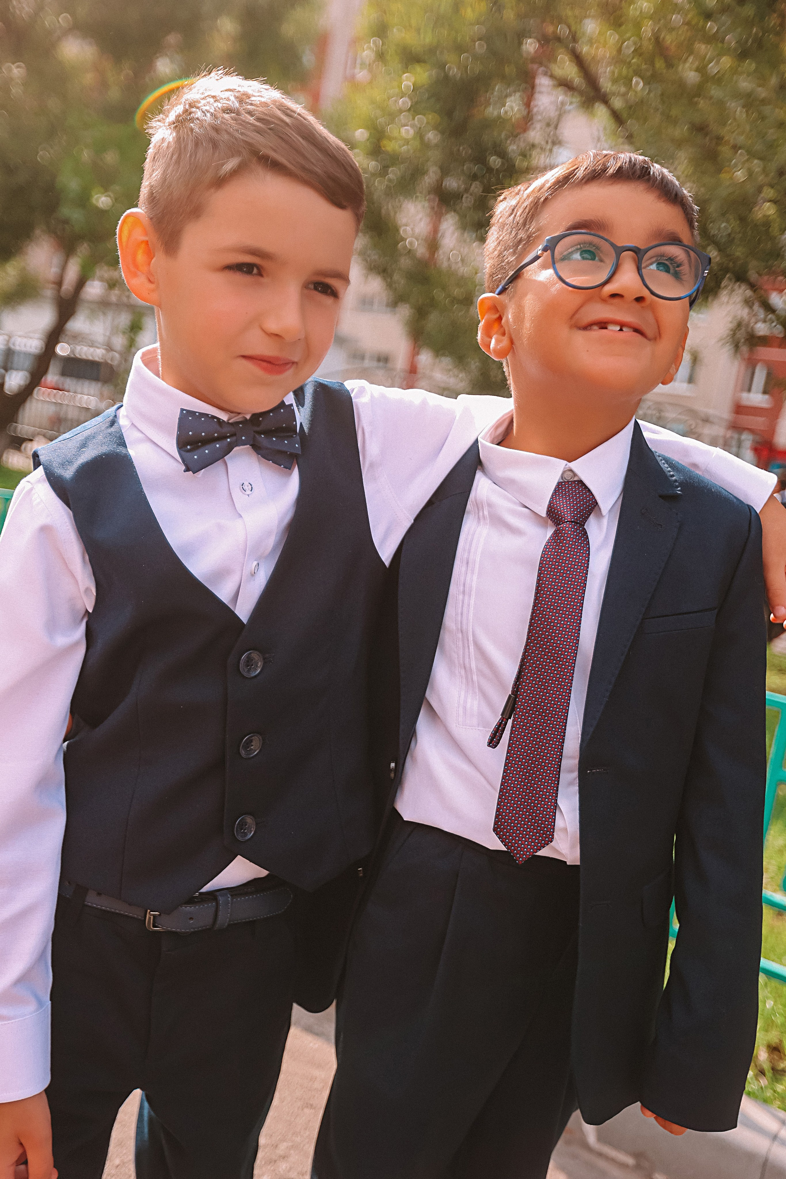 1 сентября линейка+кл час+портреты. Семейный фотограф Тюмень, фотограф на роды Салмина Мария