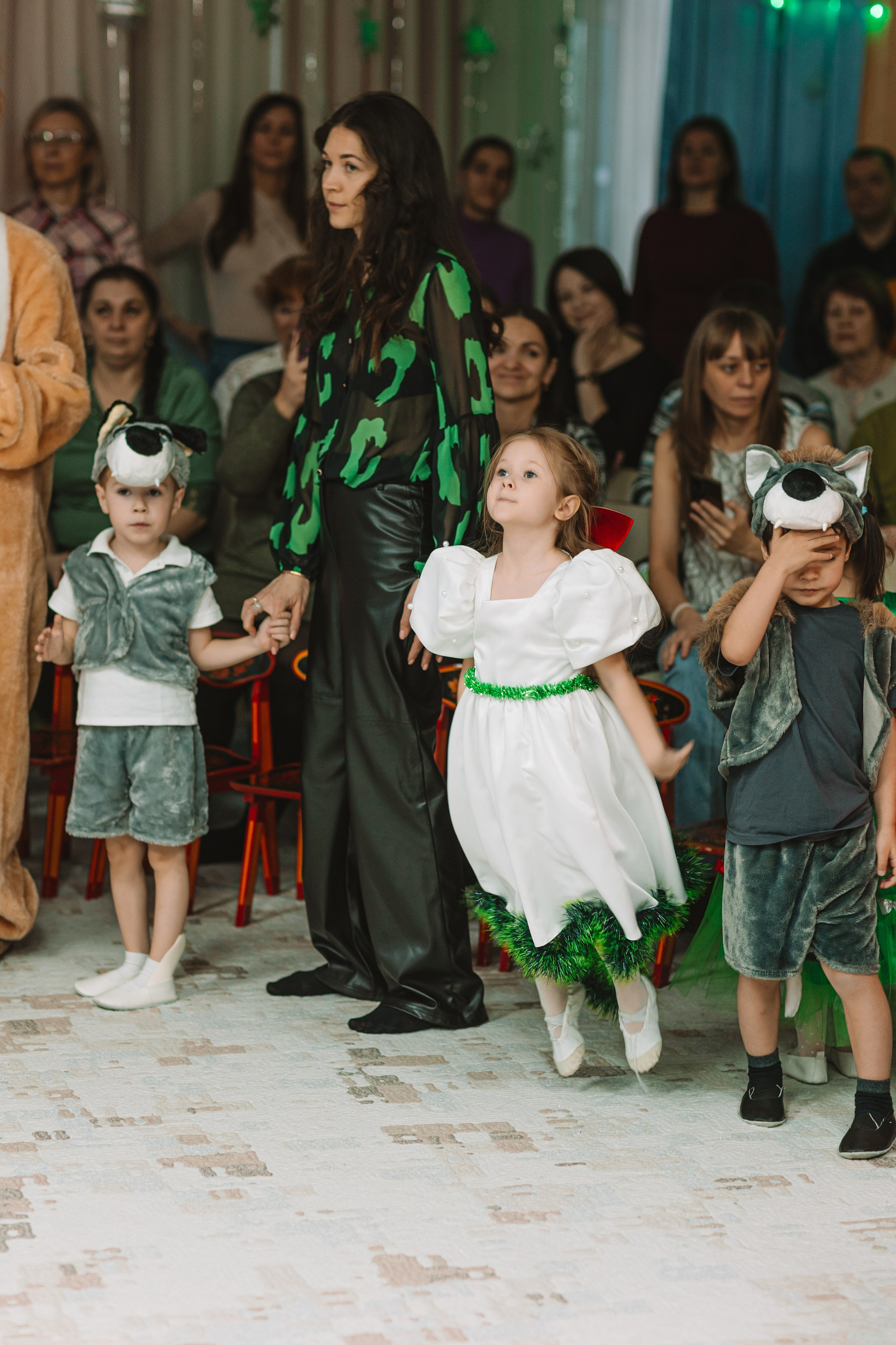 Утренник+портреты. Семейный фотограф Тюмень, фотограф на роды Салмина Мария