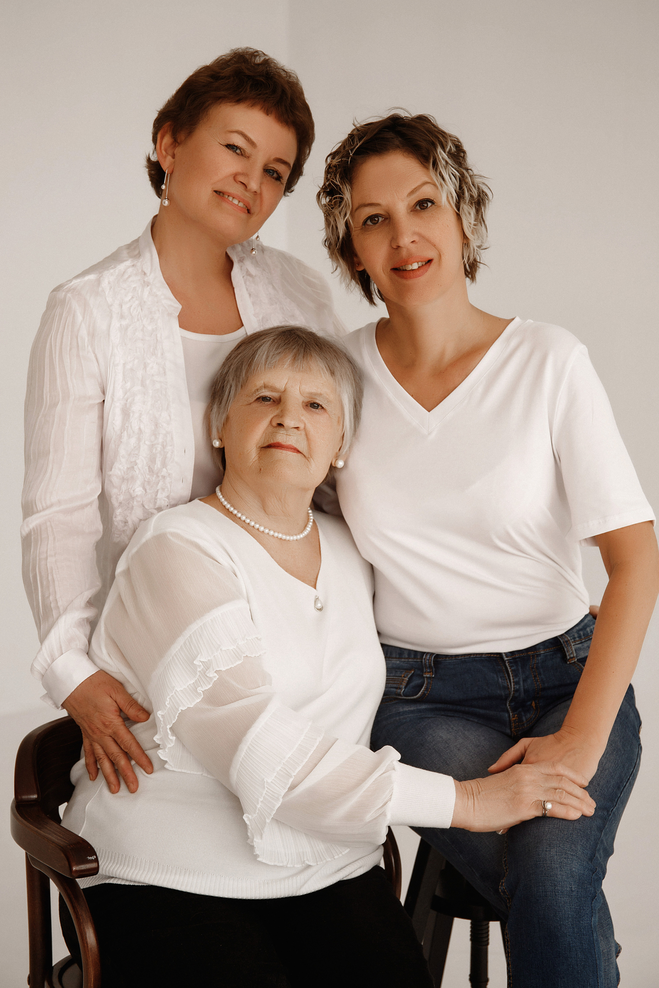 4 поколения. Фотограф беременности и материнства Аделя Юсупова