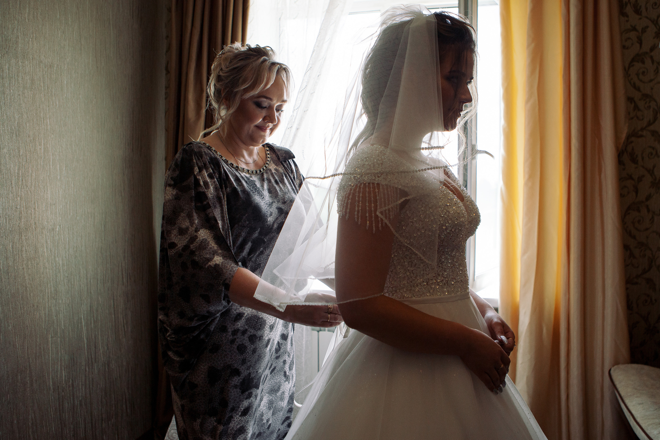 О том, как мы платье рассыпали. Фотограф Анастасия Кулешова