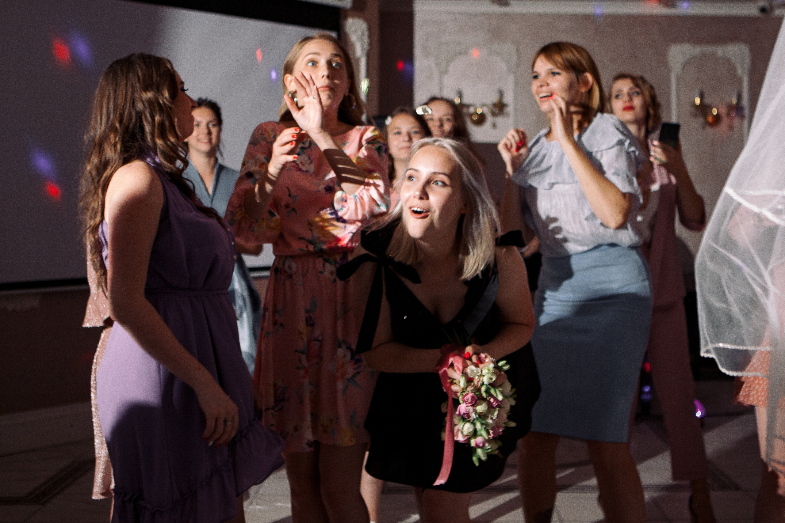 О том, как мы платье рассыпали. Фотограф Анастасия Кулешова