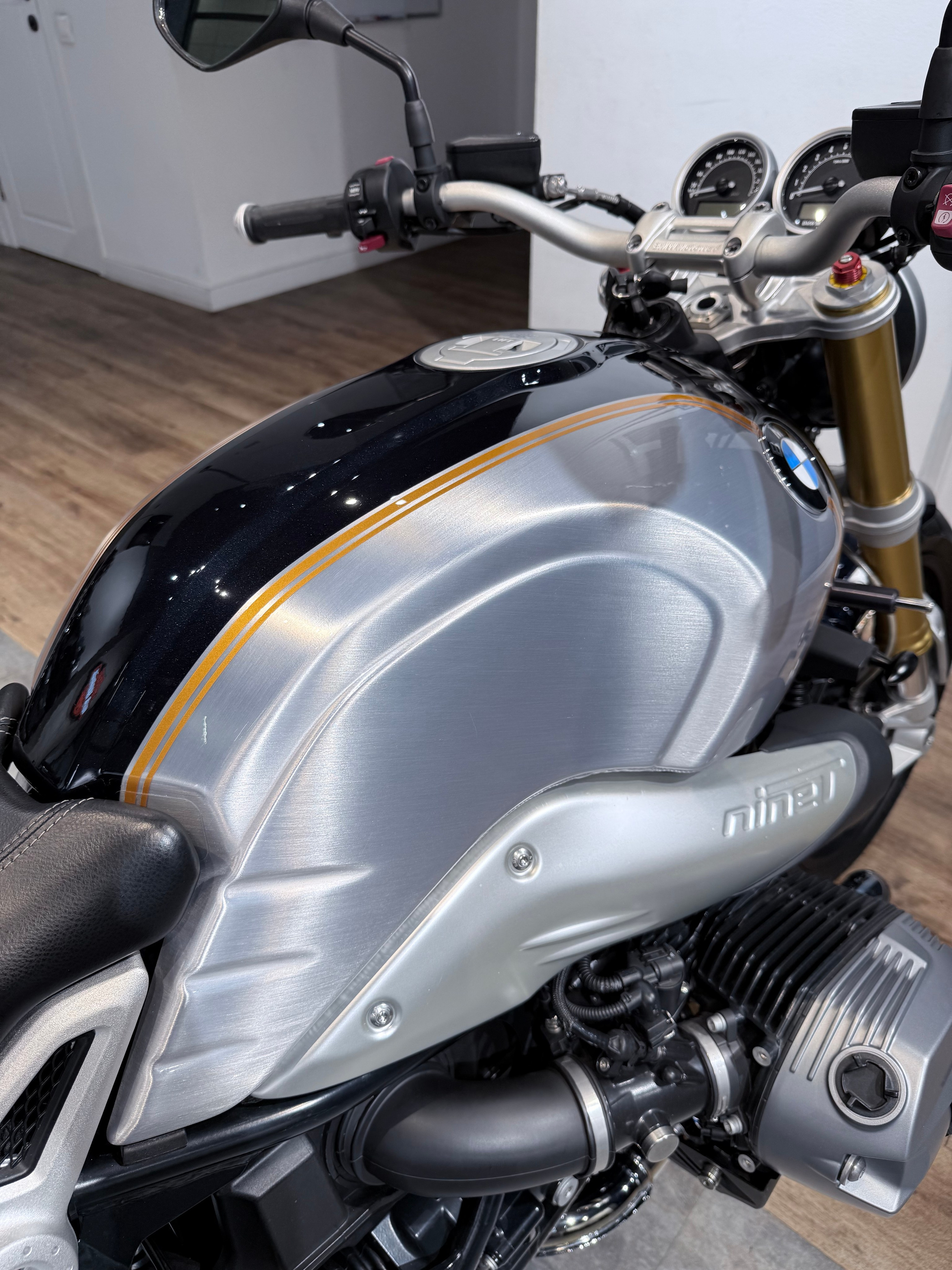 Мотоциклы Harley-Davidson BMW R Nine T (Option 719) — купить мотоцикл. Hello Davidson, Москва. Только хорошие мотоциклы…