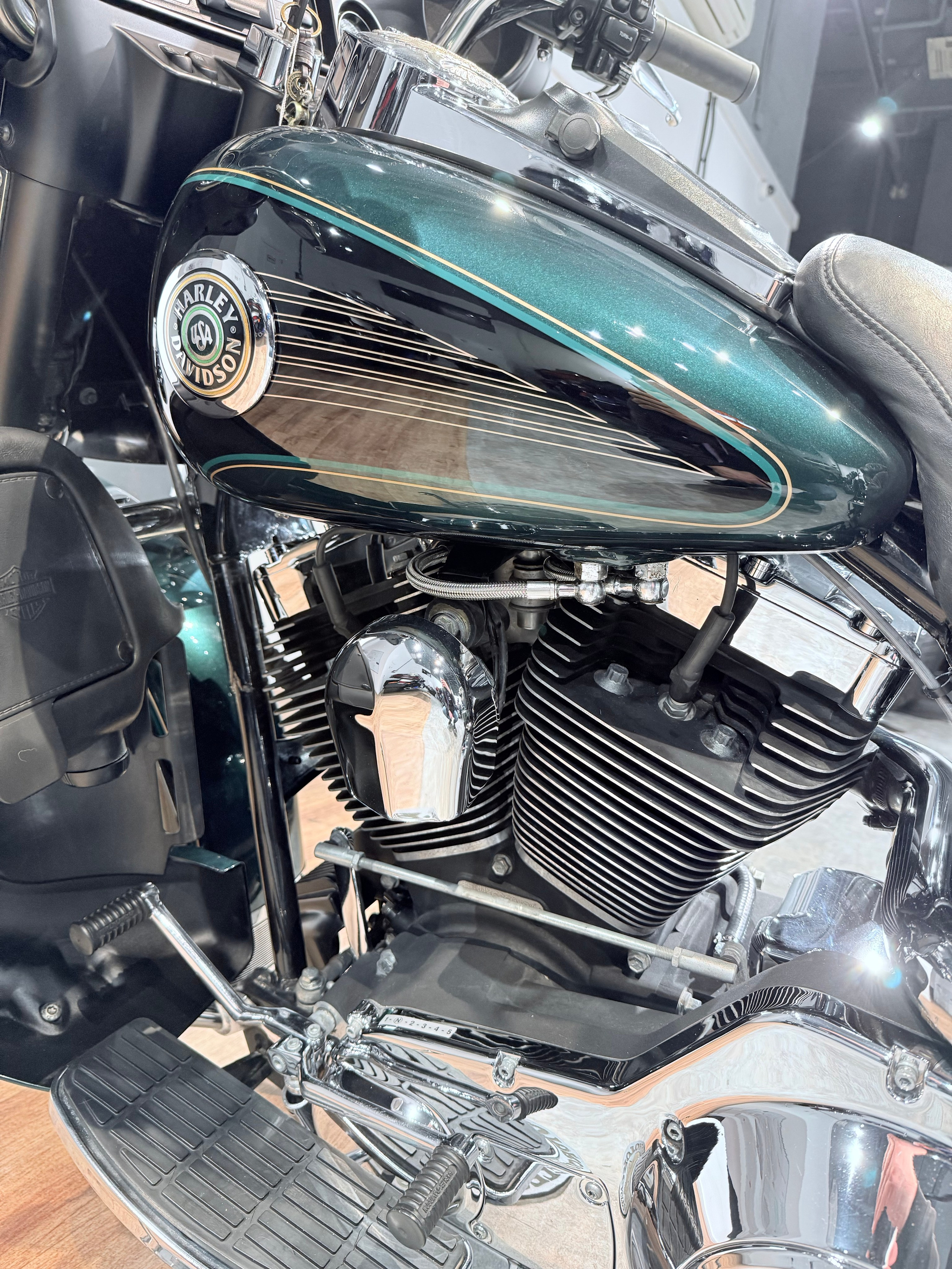 Electra Glide Emerald Green. Hello Davidson, Москва. Только хорошие мотоциклы…