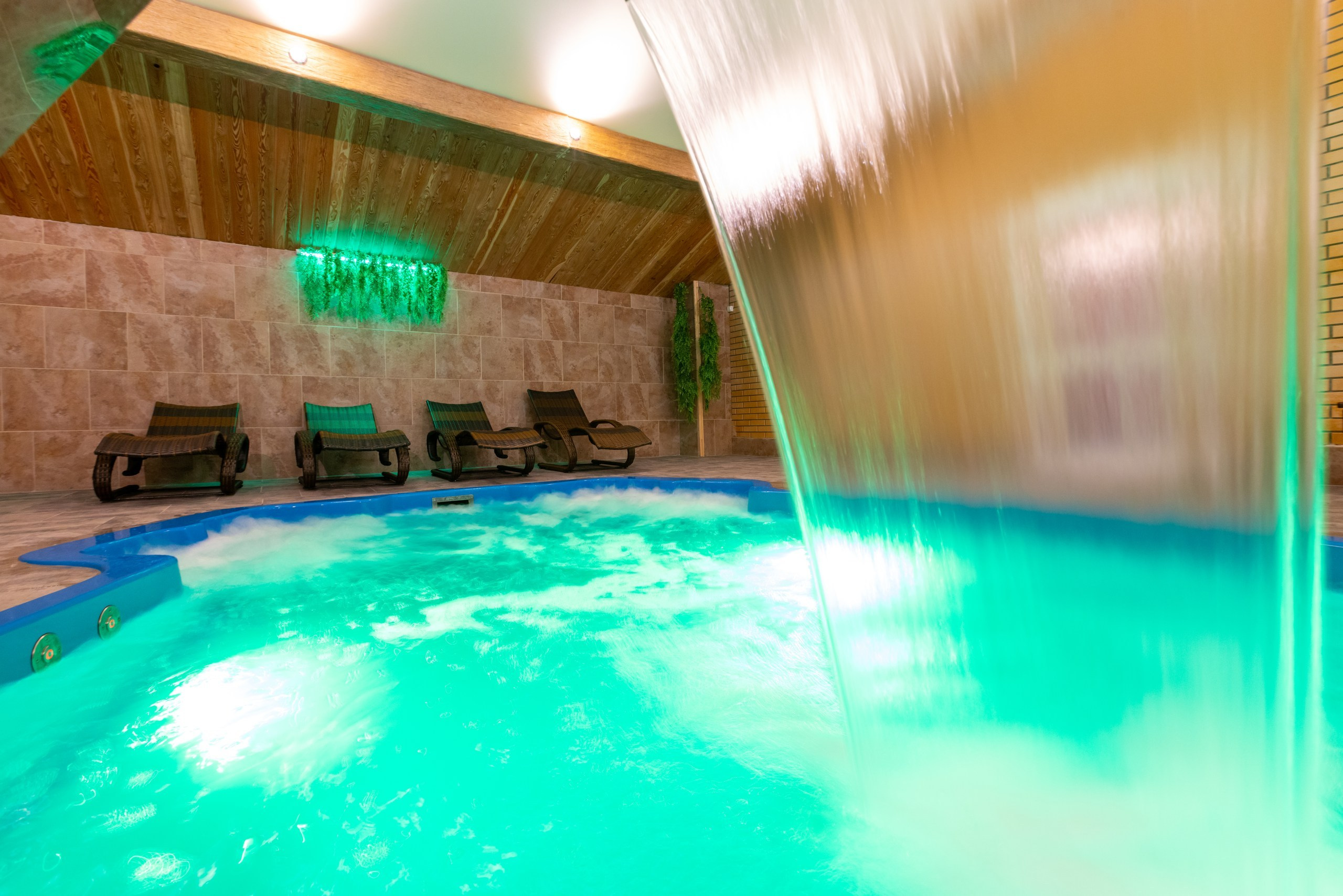 Большая Тросна вечером и новый бассейный комплекс. Фотограф в Туле Крупский АнДРей. Фотостудия «КАДР71» в Туле