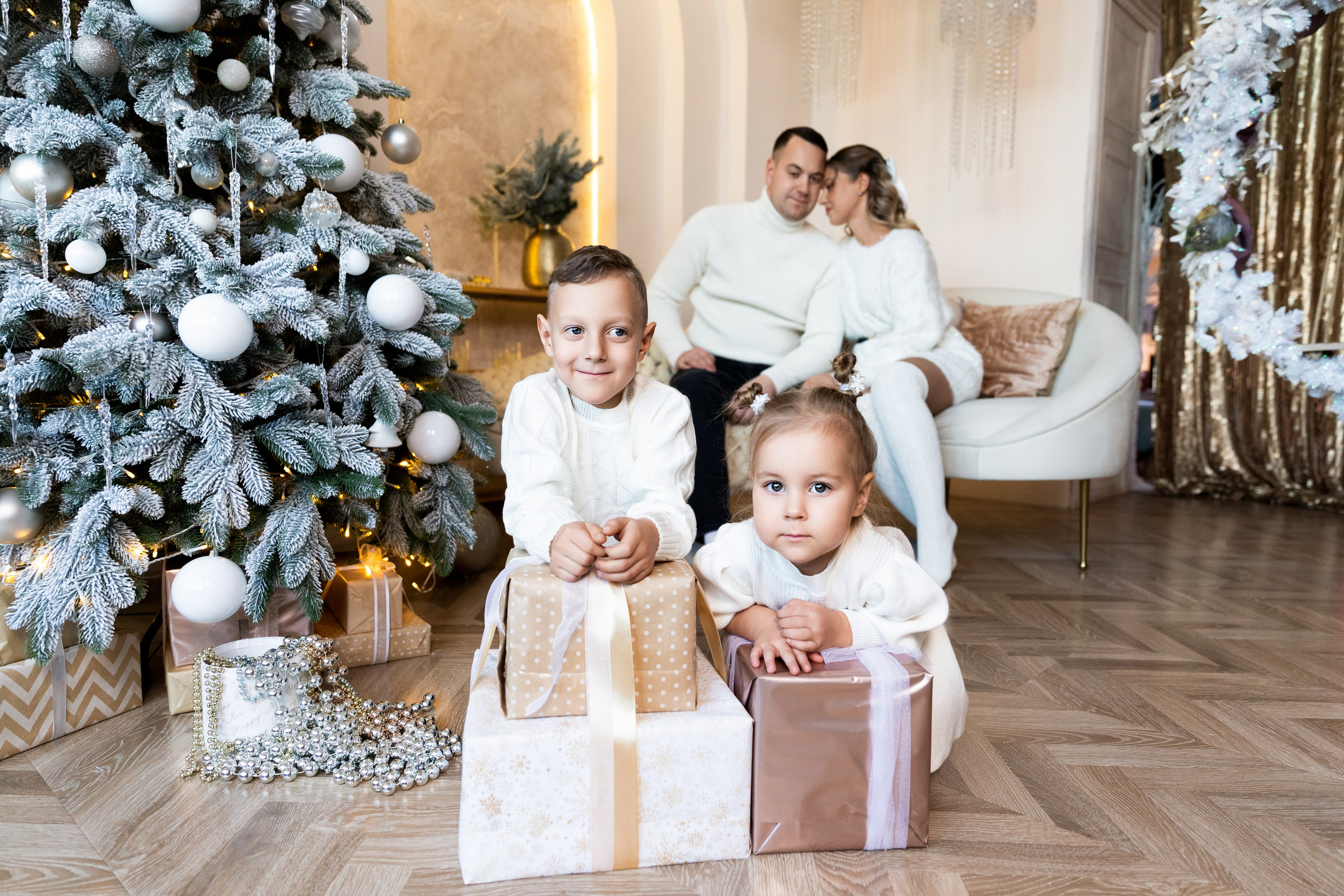 Дмитрий, Мария, Саша и Лера. Семейный фотограф в Екатеринбурге и Красноуфимске Евгения Лягаева