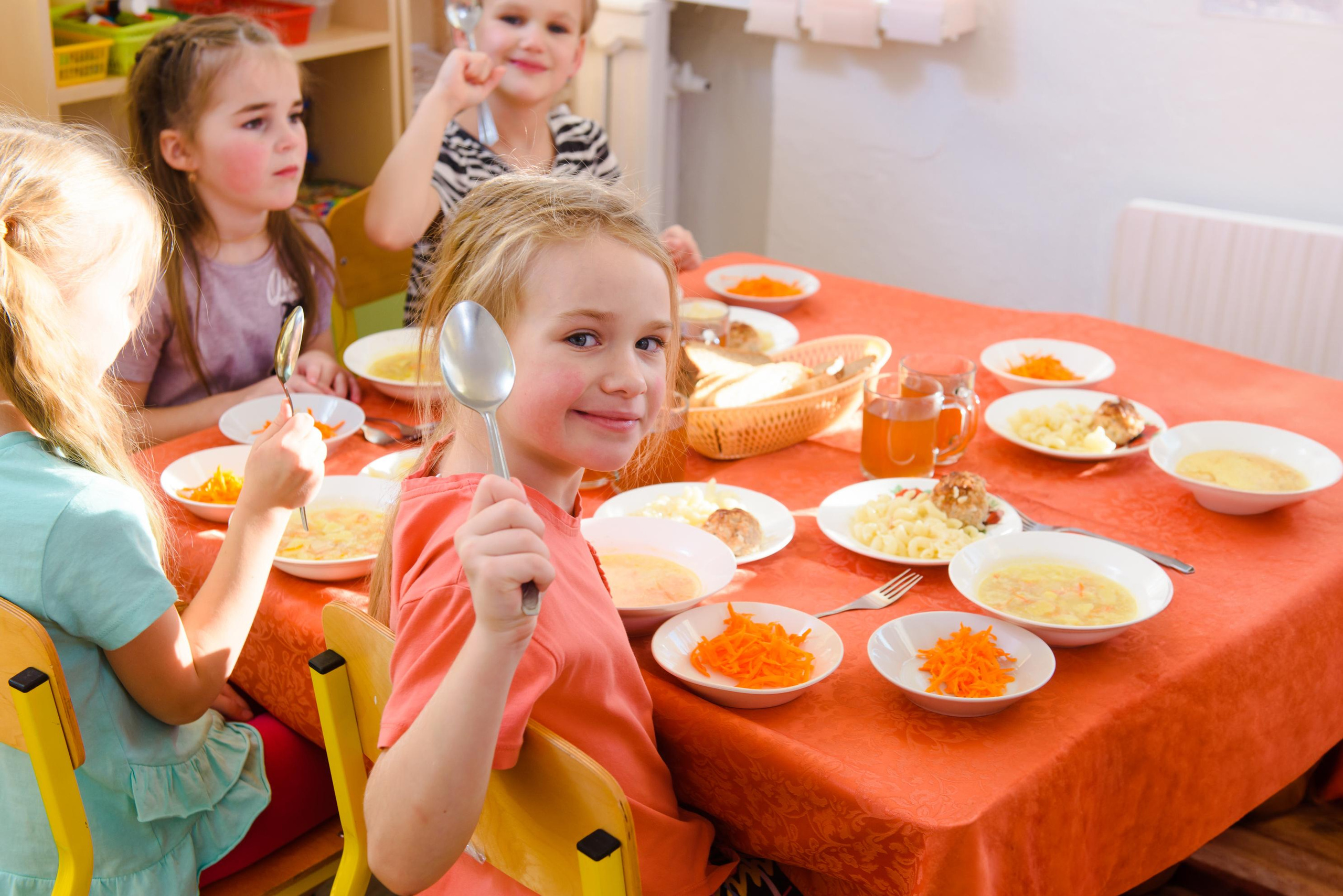 Выбирайте альбомы не по стоимости. Студия выпускных альбомов Ольги Галкиной. Томск