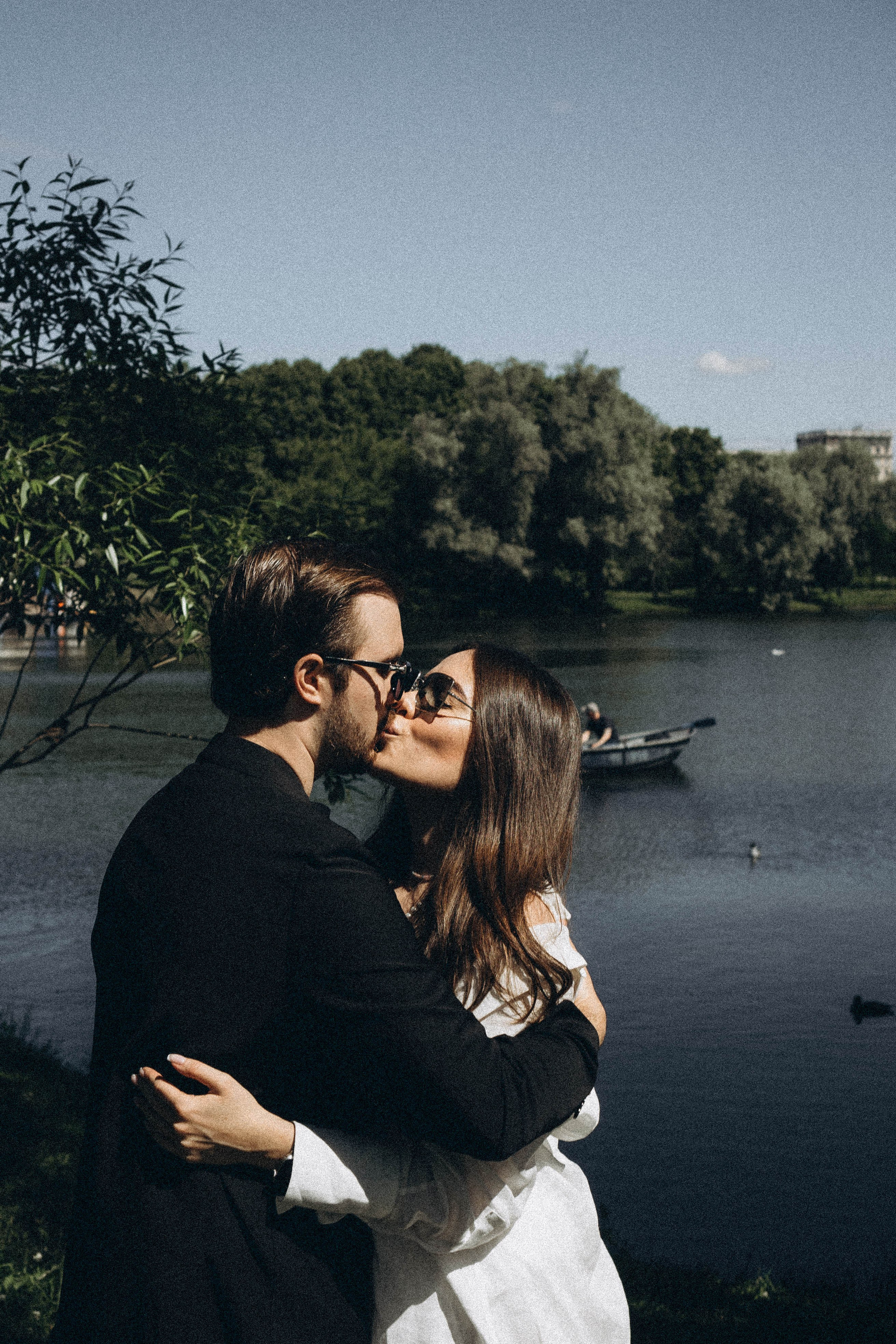 СВАДЕБНАЯ СЬЕМКА В ПАРКЕ ПОБЕДЫ И ПРОГУЛКА ПО МОСКОВСКОМУ ПРОСПЕКТУ. Профессиональный фотограф, Санкт-Петербург — Виктория Богомолова