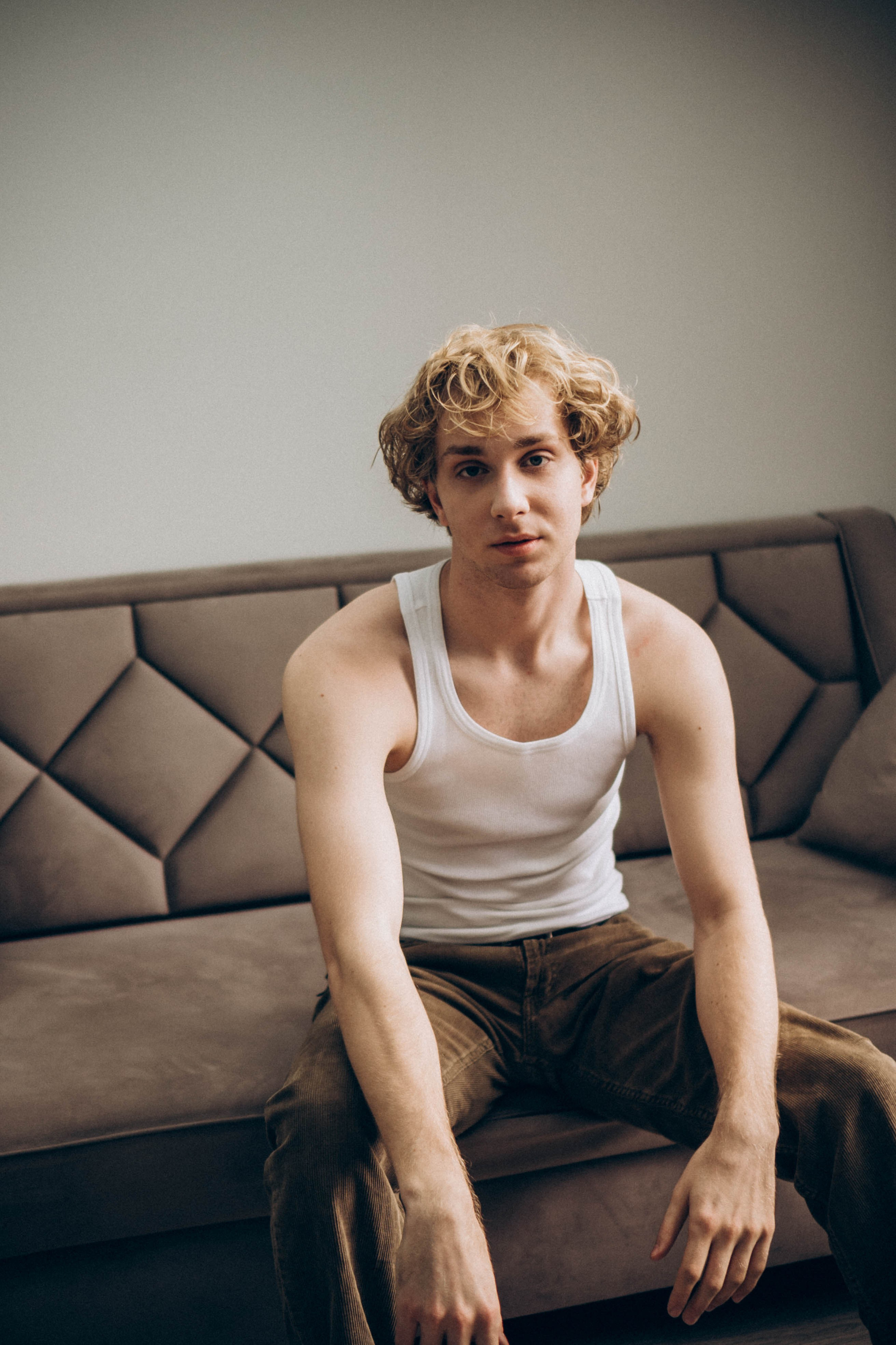 СВАДЕБНАЯ СЬЕМКА В ОТЕЛЕ. СБОРЫ ЖЕНИХА И НЕВЕСТЫ И ТАКЖЕ ТОР И ПОДГОТОВКА К ПРОГУЛКЕ. Профессиональный фотограф, Санкт-Петербург — Виктория Богомолова