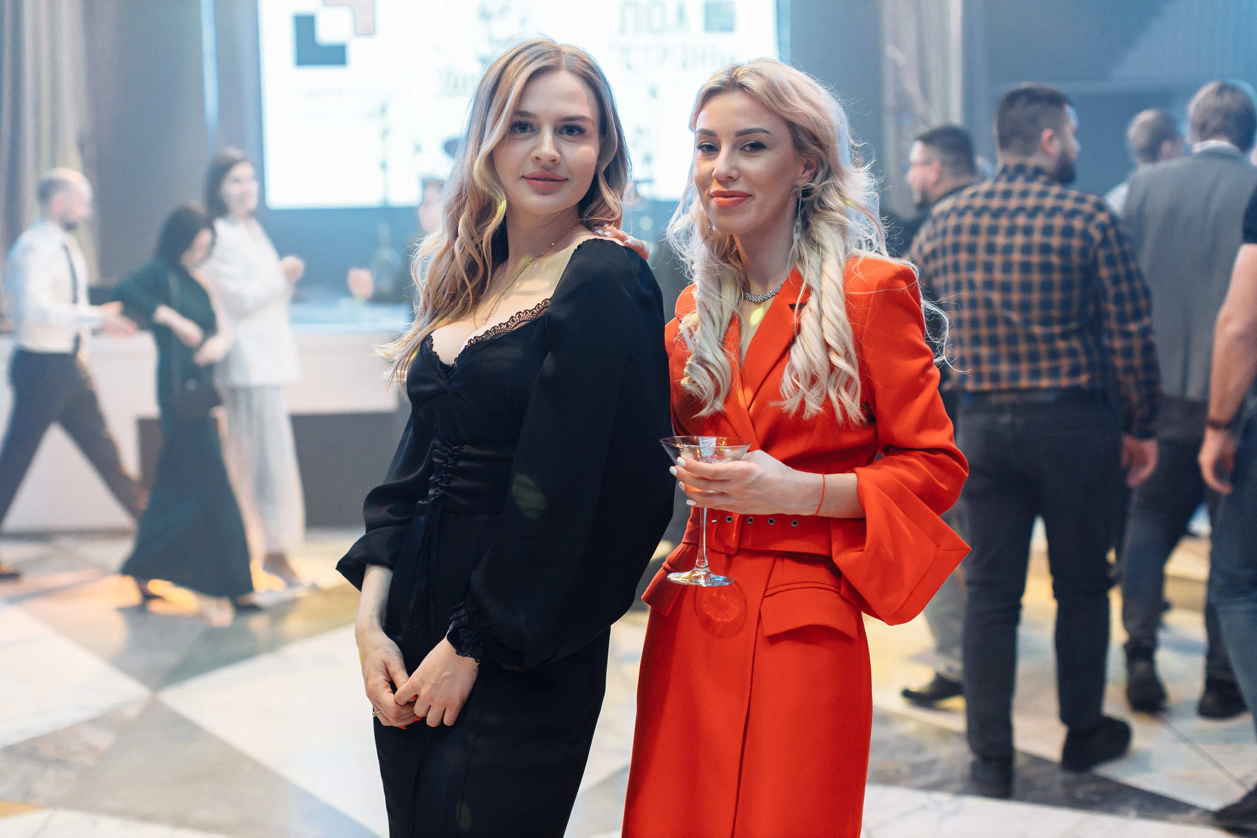 Корпоратив ПолСтраны. Свадебный и портретный фотограф в Королёве Сергей Чихарев