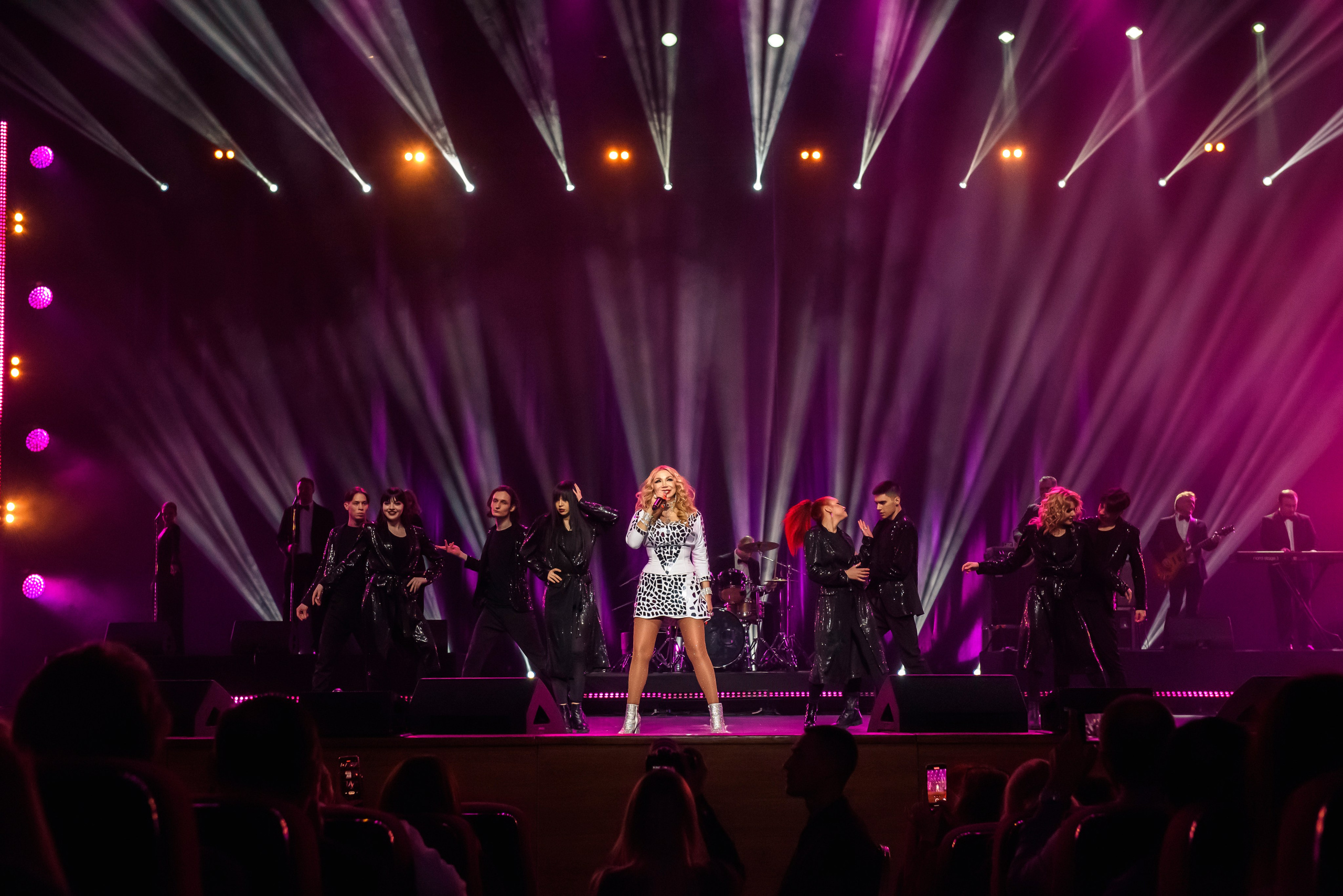 Лариса Рубальская «40 лет с песней по жизни» — Крокус Сити Холл. Бренд-фотограф для экспертов и блогеров в Москве Влада Горбовская