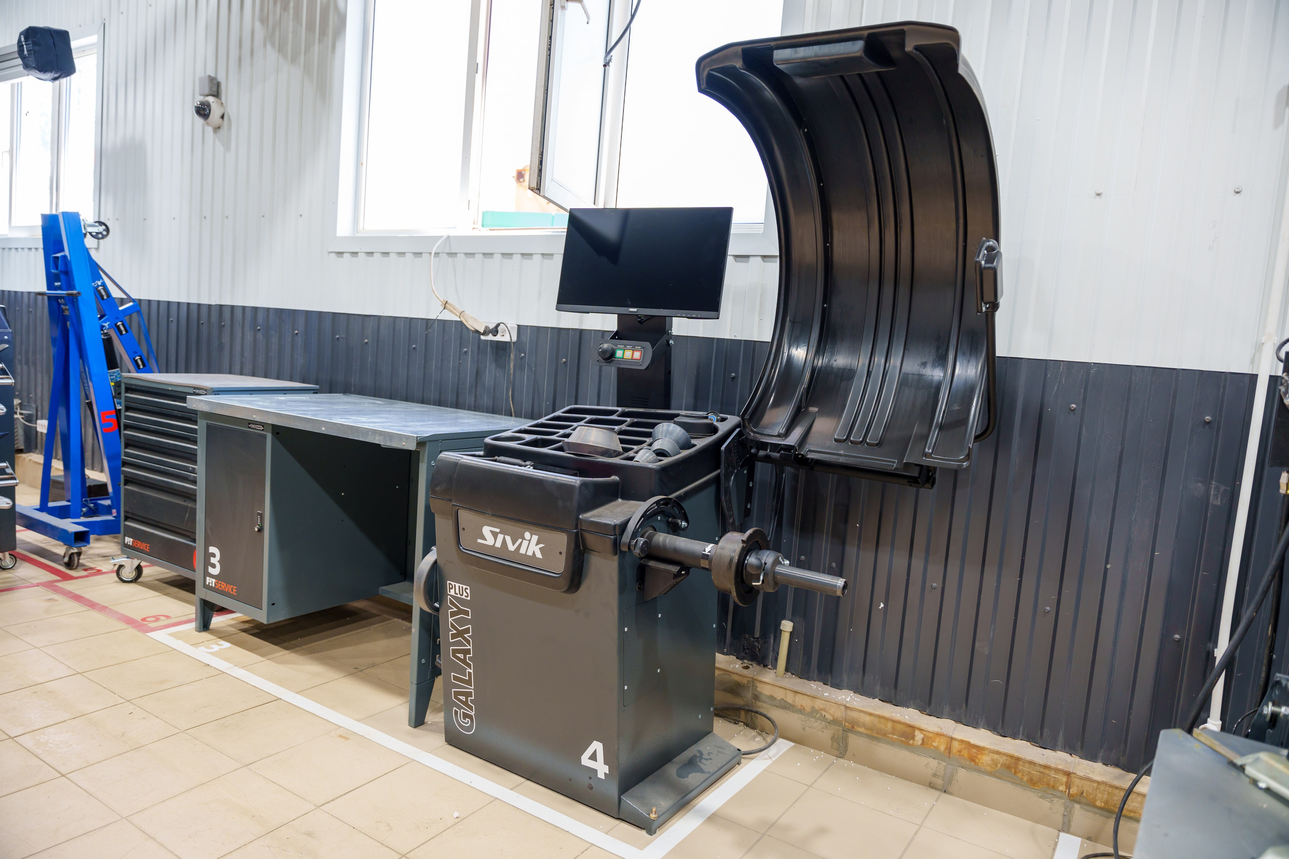 Интерьерная фотосъемка автосервиса Fit Service в Краснодаре — Профессиональная фотосъемка интерьера техцентра в Краснодаресеть СТО. Шедевры для Вас! Фотограф и Видеограф в Краснодаре Пахиев Руслан