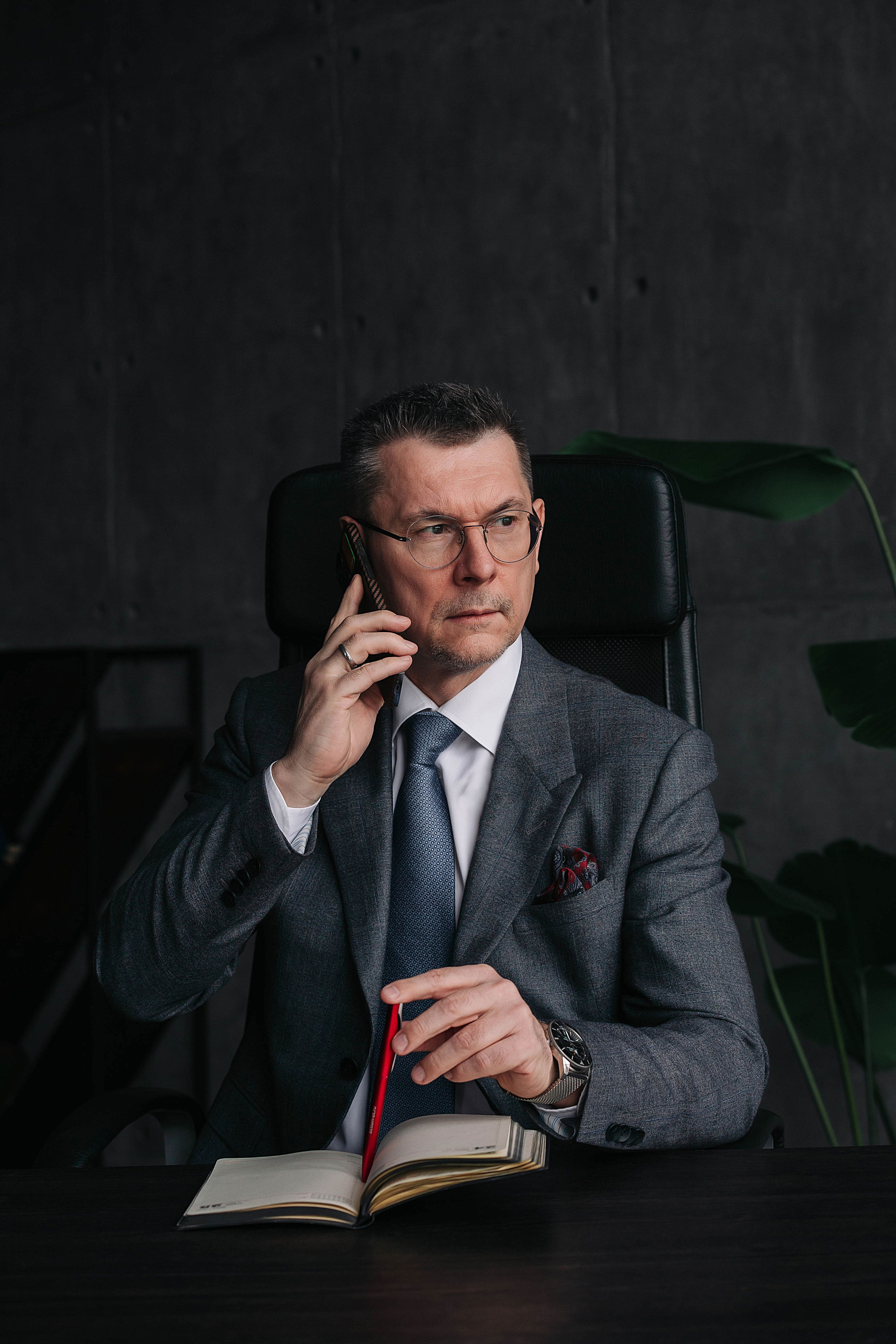 Бизнес портрет. Портретный фотограф Москва Евгений Ников